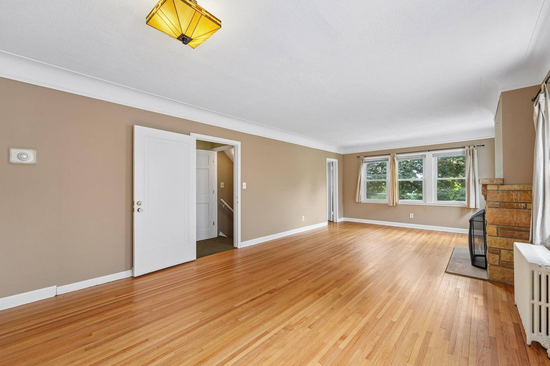 3412 Humboldt Avenue S, 23, Minneapolis, MN 55408 Second Floor Unit