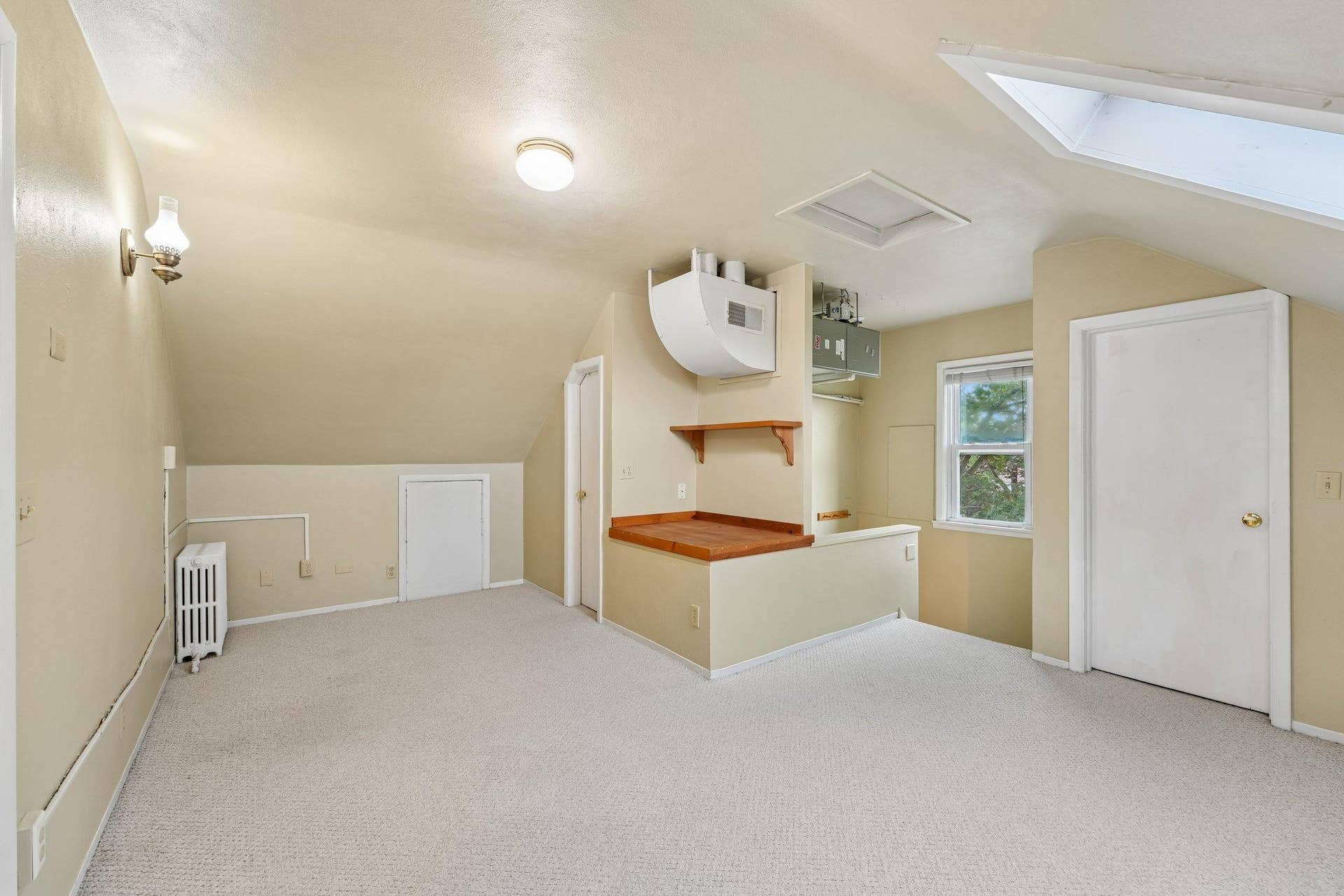 3412 Humboldt Avenue S, 23, Minneapolis, MN 55408 Third Floor Unit