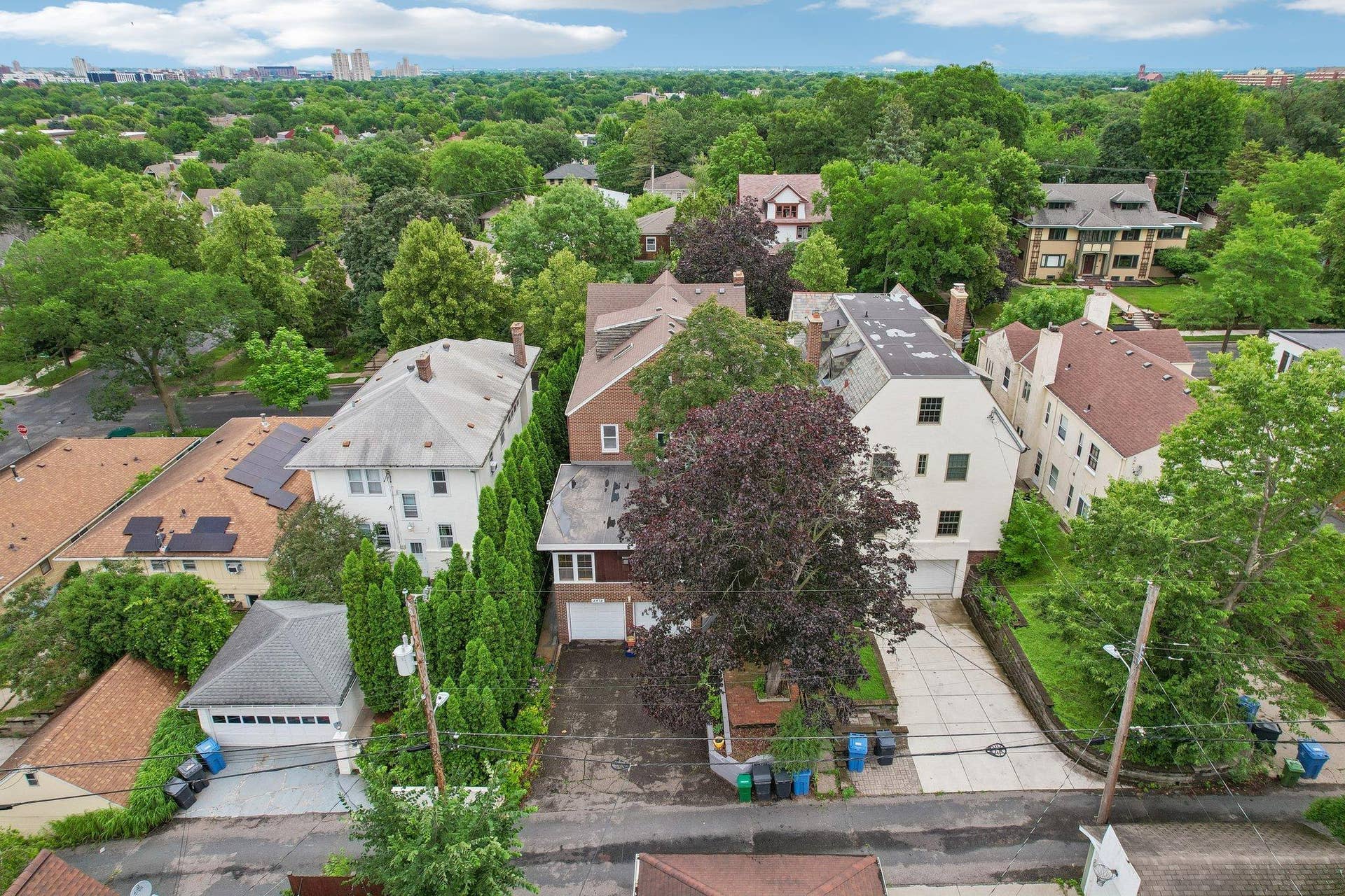 3412 Humboldt Avenue S, 23, Minneapolis, MN 55408 104-web-or-mls-Humboldt Ave-S0907-104.jpg