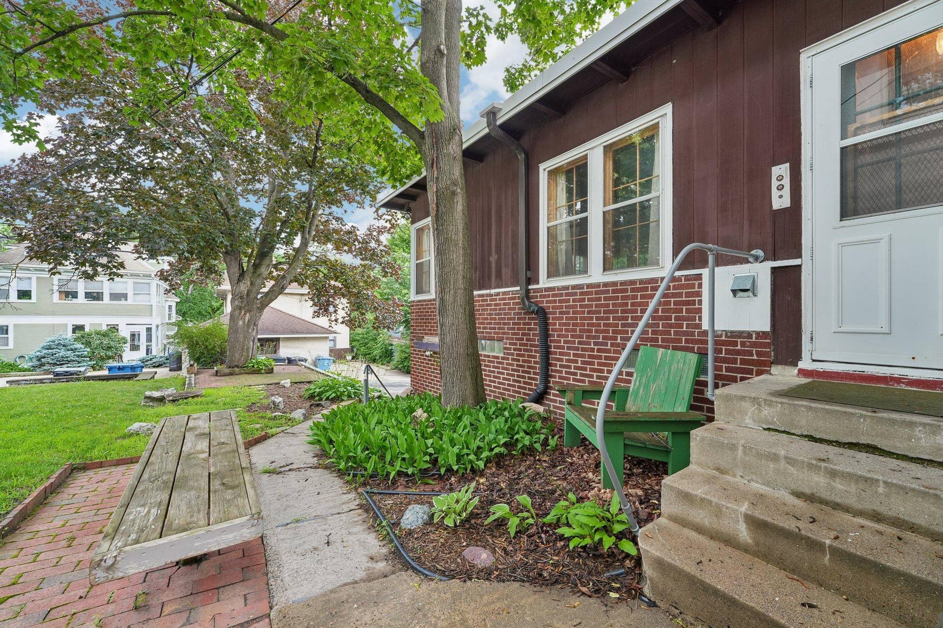 3412 Humboldt Avenue S, 23, Minneapolis, MN 55408 87-web-or-mls-Humboldt Ave-S0907-087.jpg