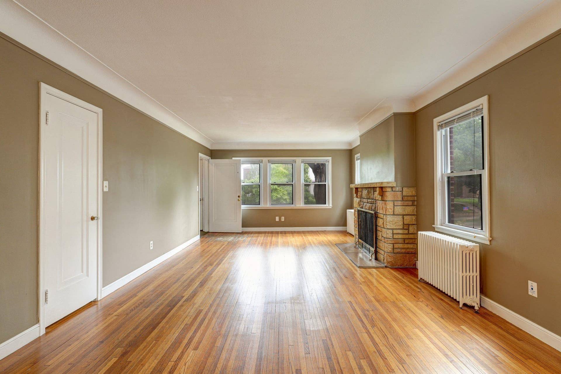 3412 Humboldt Avenue S, 23, Minneapolis, MN 55408 Main Floor Unit