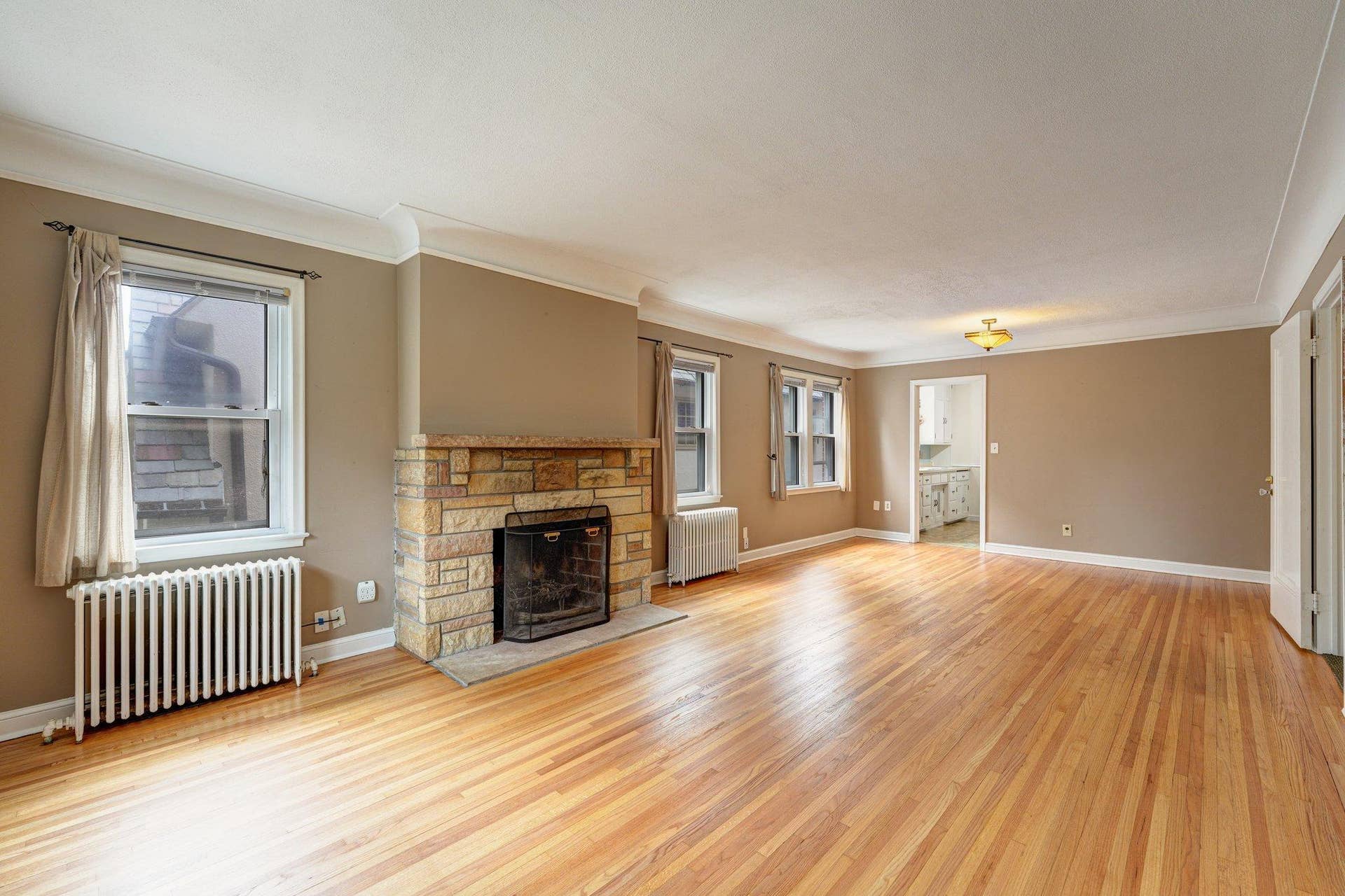 3412 Humboldt Avenue S, 23, Minneapolis, MN 55408 Second Floor Unit