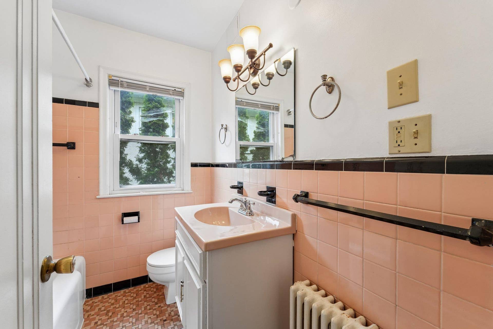 3412 Humboldt Avenue S, 23, Minneapolis, MN 55408 Main Floor Unit