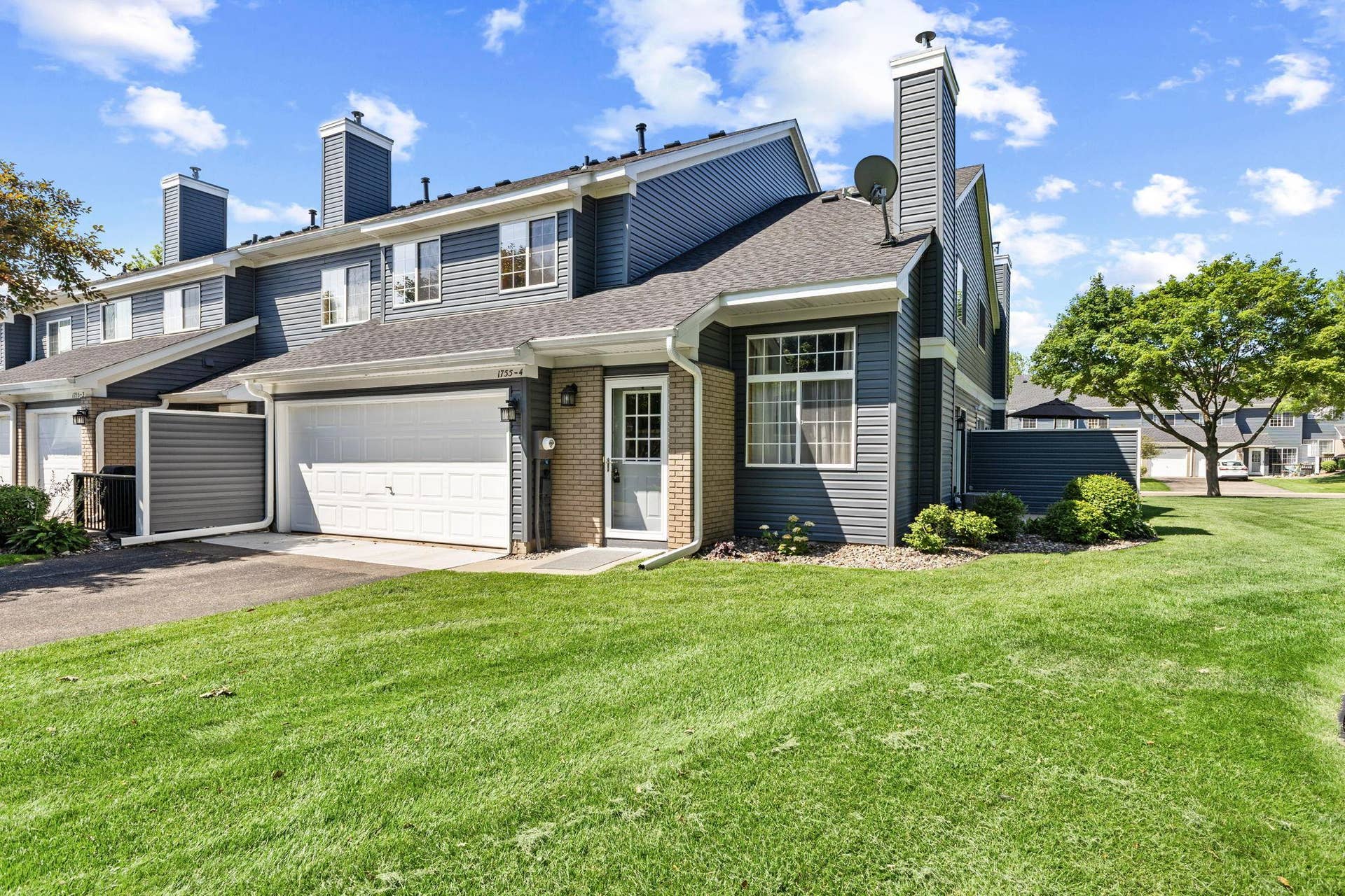 1755 Donegal Drive, #4, Woodbury, MN 55125 Vivid Spaces_1755 Donegal Dr 4_02.JPG