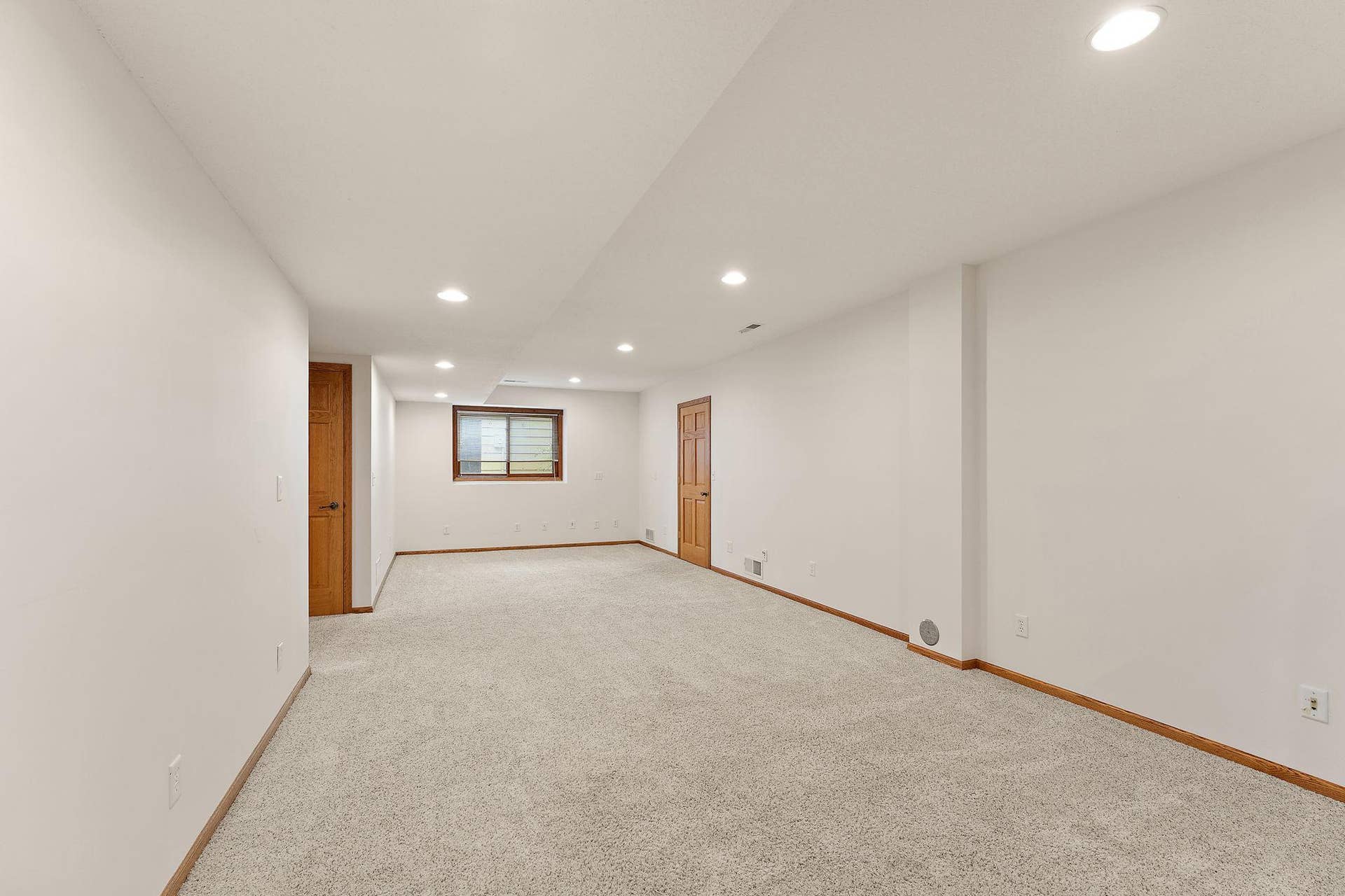 8030 Somerset Road, Woodbury, MN 55125 59-web-or-mls-UAV Vision Media Interiors (33).jpg