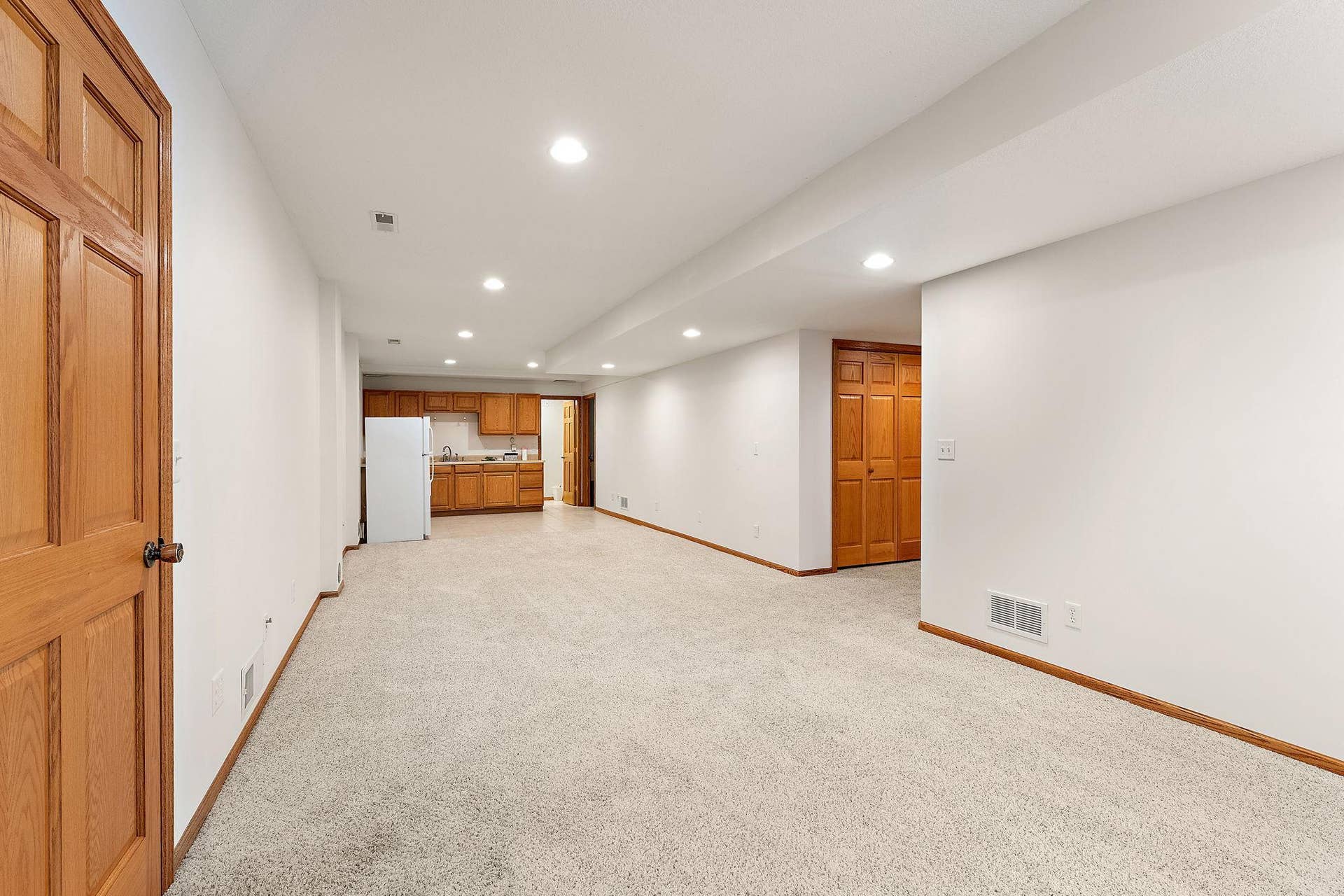 8030 Somerset Road, Woodbury, MN 55125 57-web-or-mls-UAV Vision Media Interiors (31).jpg