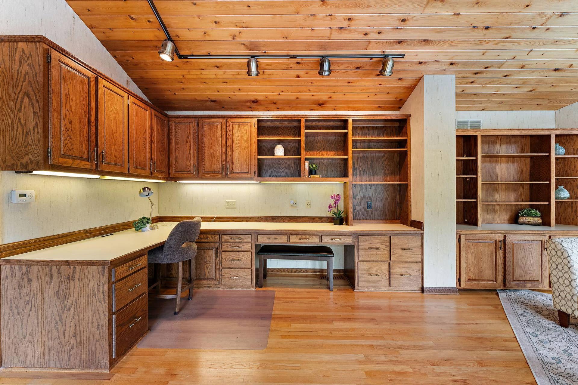 8030 Somerset Road, Woodbury, MN 55125 44-web-or-mls-UAV Vision Media Interiors (17).jpg