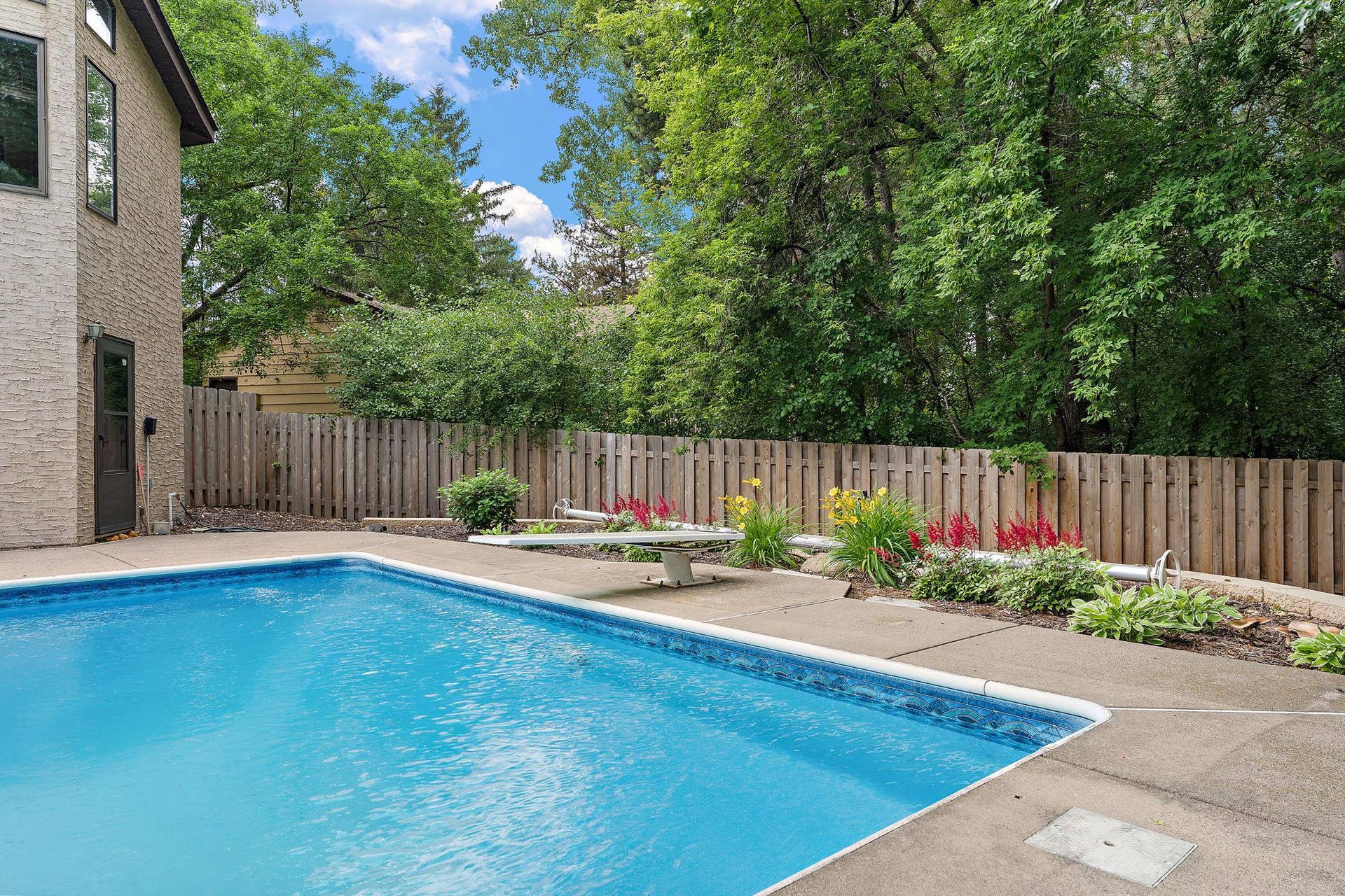 8030 Somerset Road, Woodbury, MN 55125 16-web-or-mls-UAV Vision Media (17).jpg