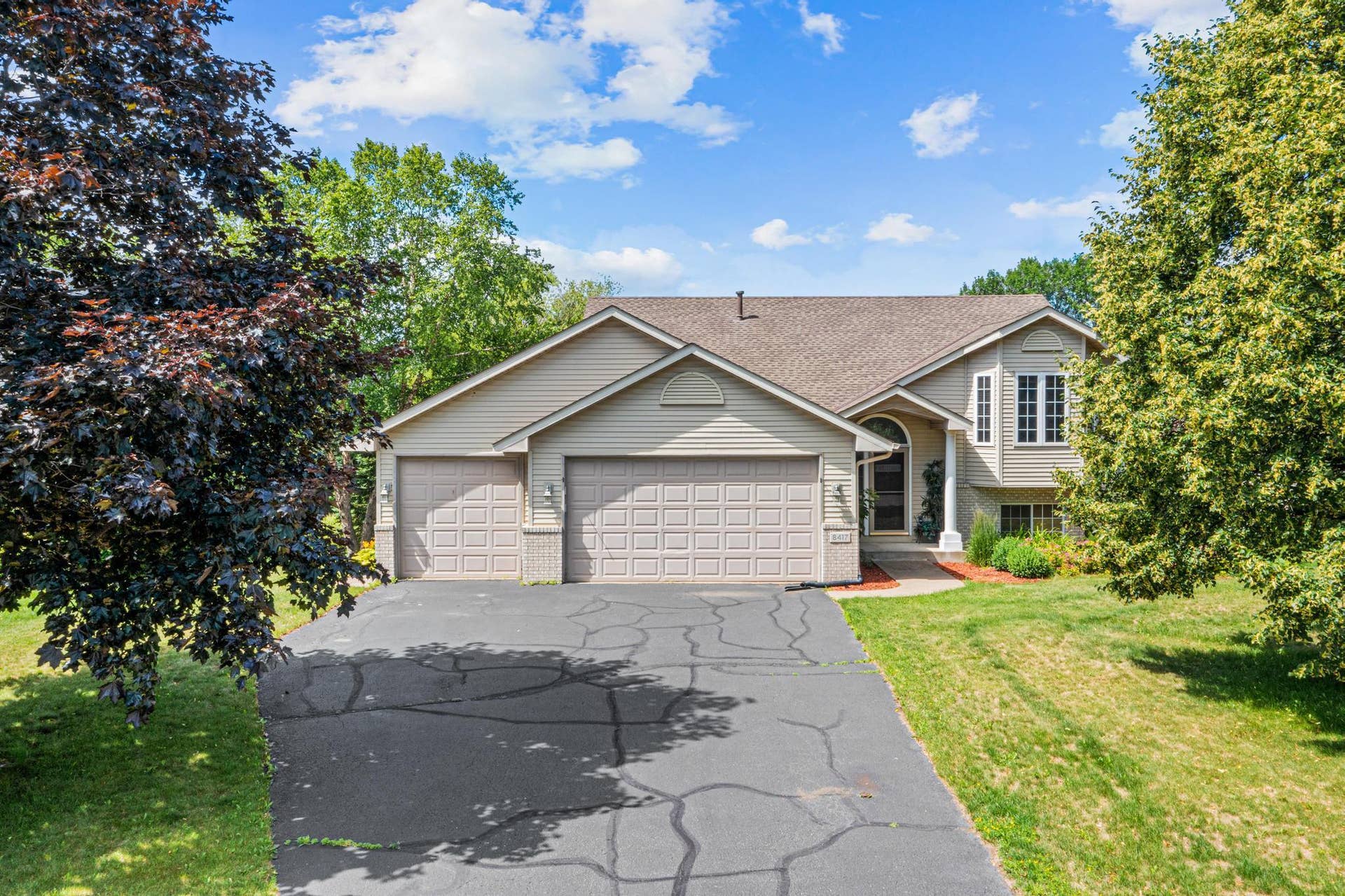 8417 Ashford Rd, Woodbury, MN-31.jpg