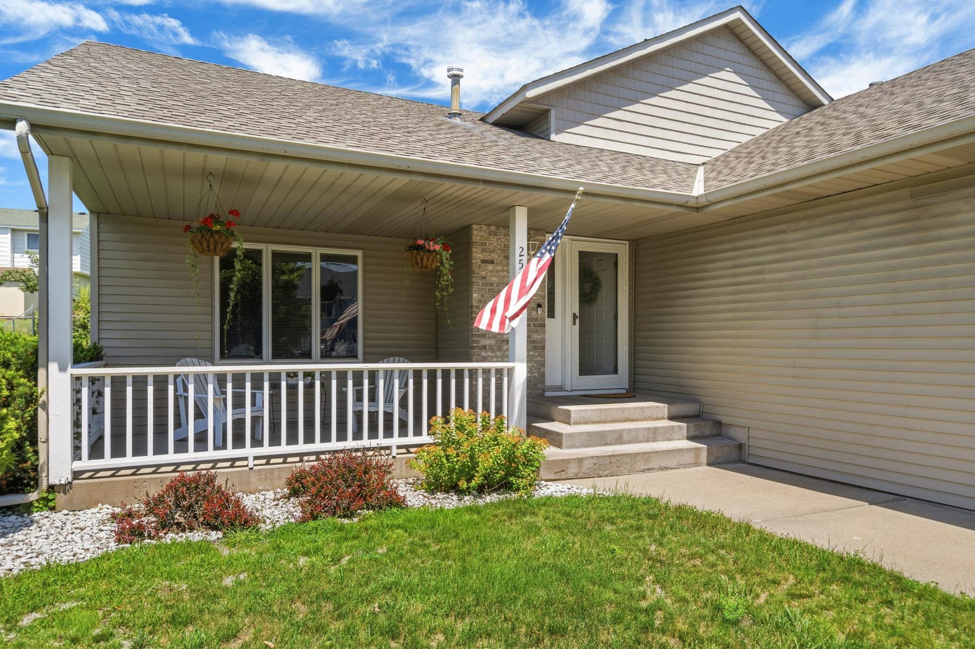 2537 Southcrest Avenue E, Maplewood, MN 55119 2537 Southcrest Avenue E, Maplewood, MN 55119