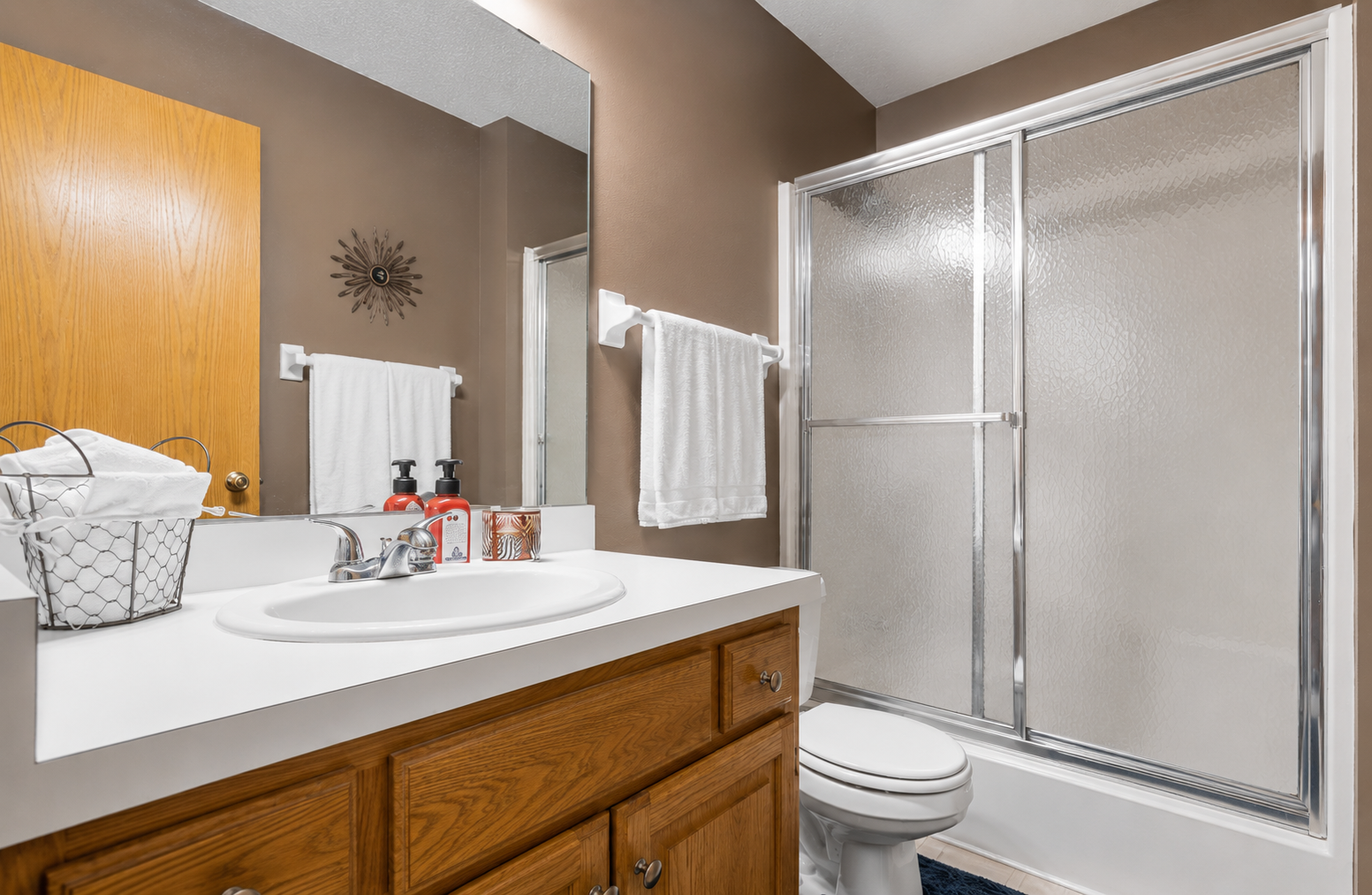 2537 Southcrest Avenue E, Maplewood, MN 55119 2537 Southcrest Avenue E, Maplewood, MN 55119