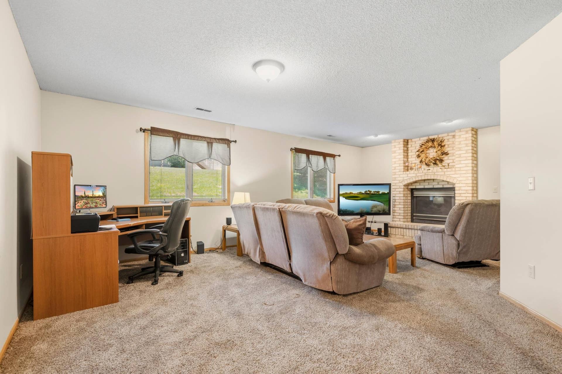 2537 Southcrest Avenue E, Maplewood, MN 55119 2537 Southcrest Avenue E, Maplewood, MN 55119