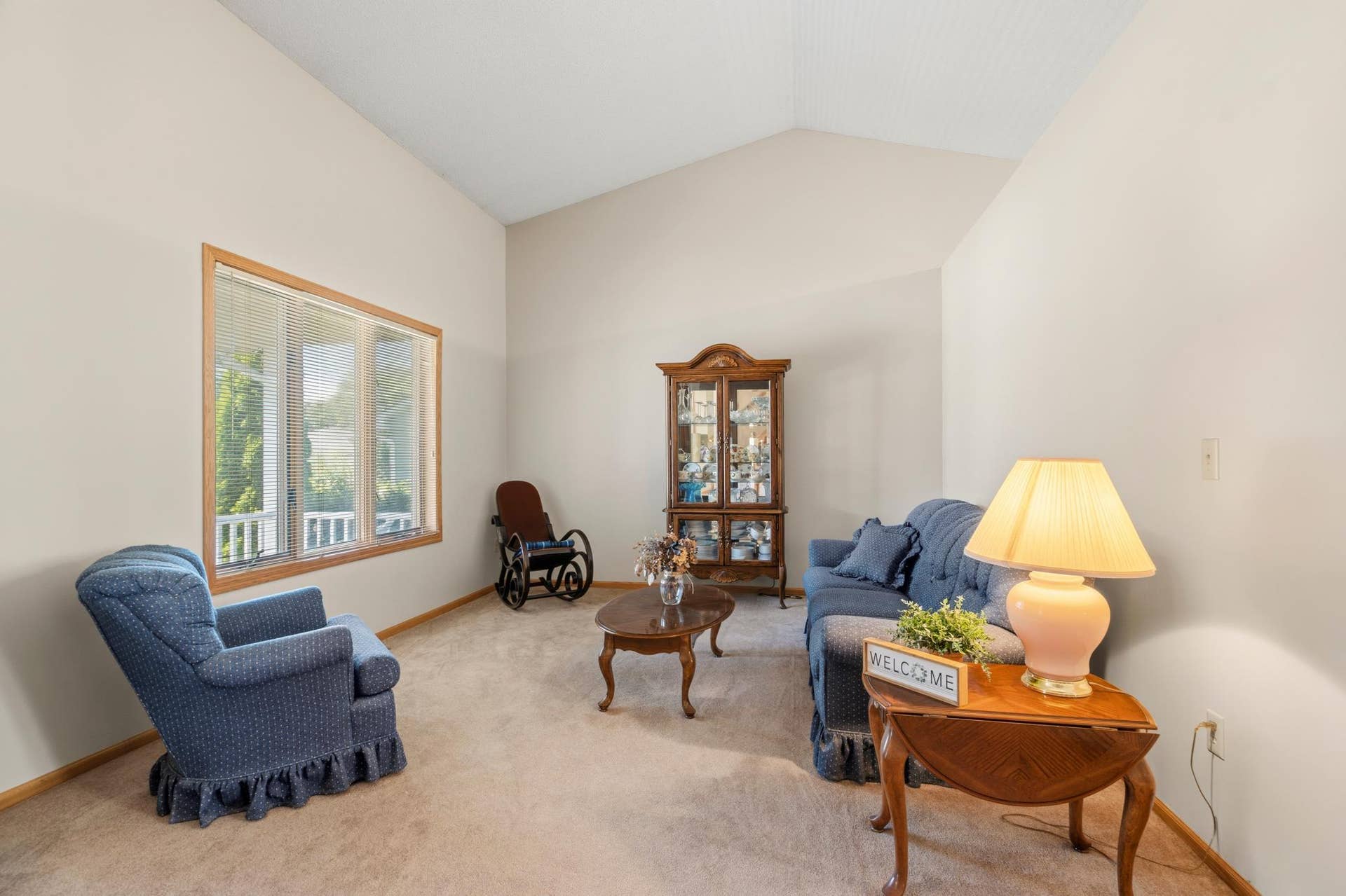 2537 Southcrest Avenue E, Maplewood, MN 55119 2537 Southcrest Avenue E, Maplewood, MN 55119
