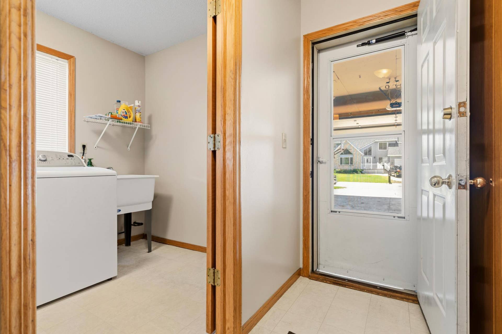 2537 Southcrest Avenue E, Maplewood, MN 55119 2537 Southcrest Avenue E, Maplewood, MN 55119