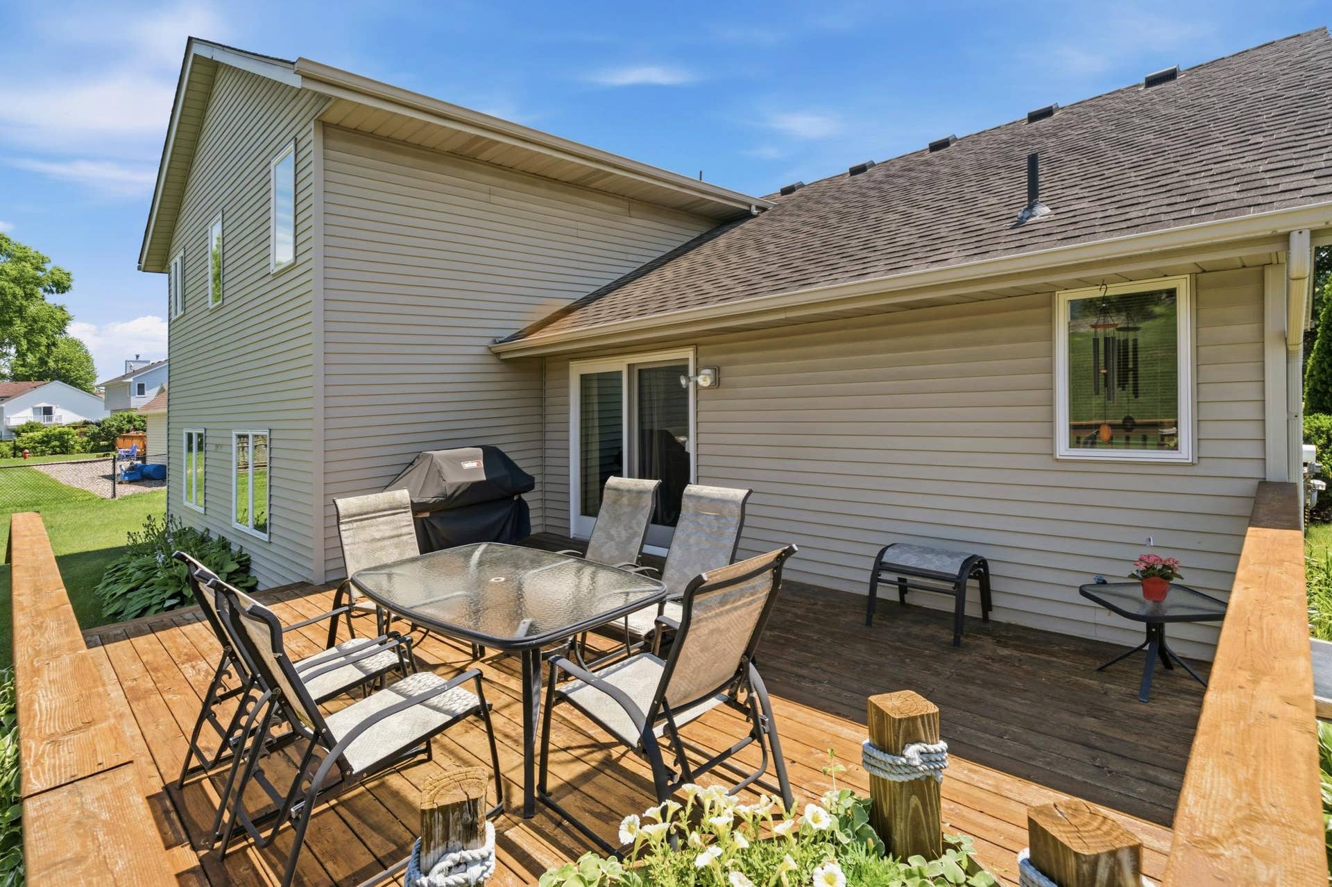2537 Southcrest Avenue E, Maplewood, MN 55119 2537 Southcrest Avenue E, Maplewood, MN 55119
