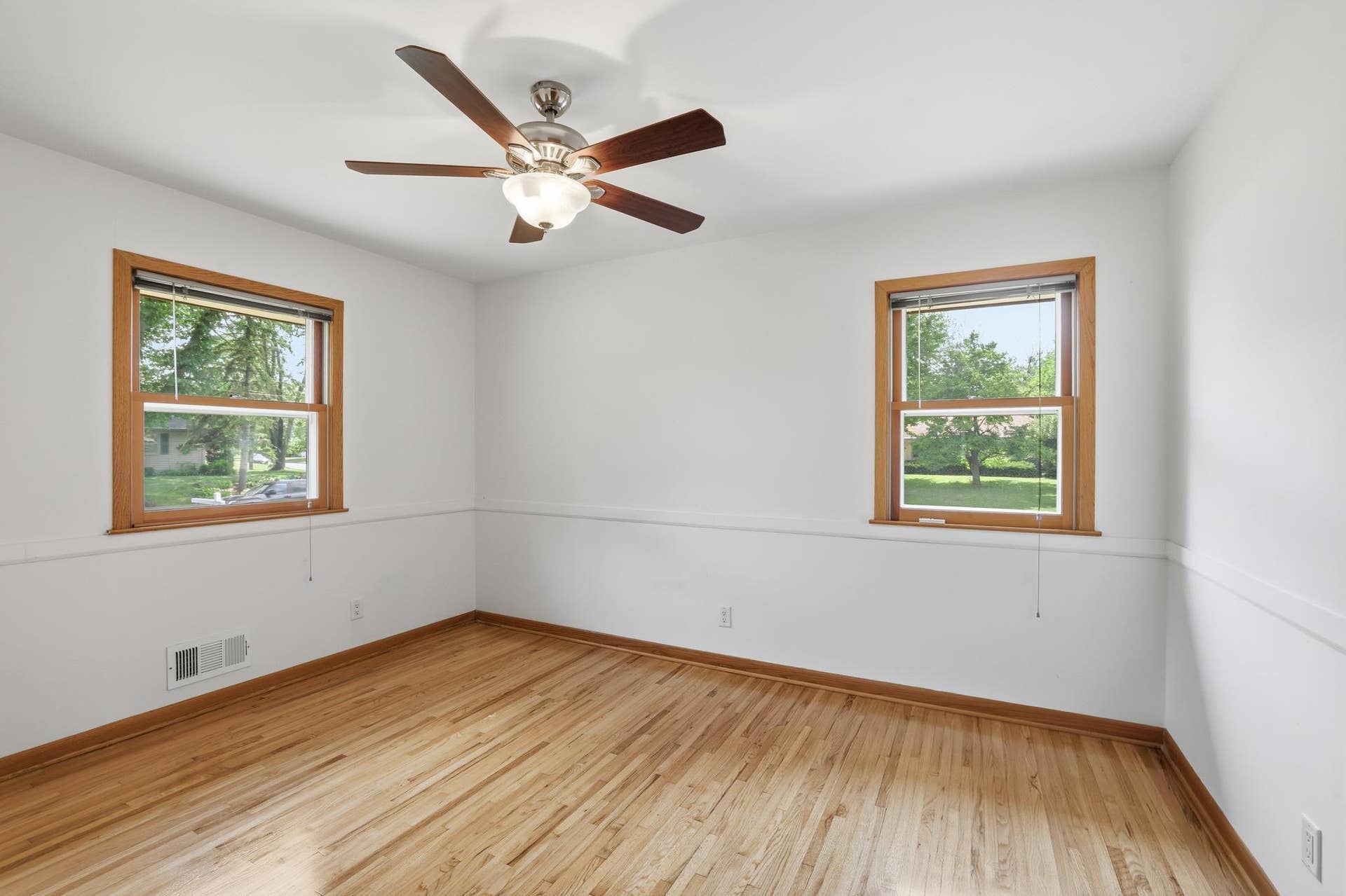 3110 W 82nd Street, Bloomington, MN 55431 HT8A2838.jpg