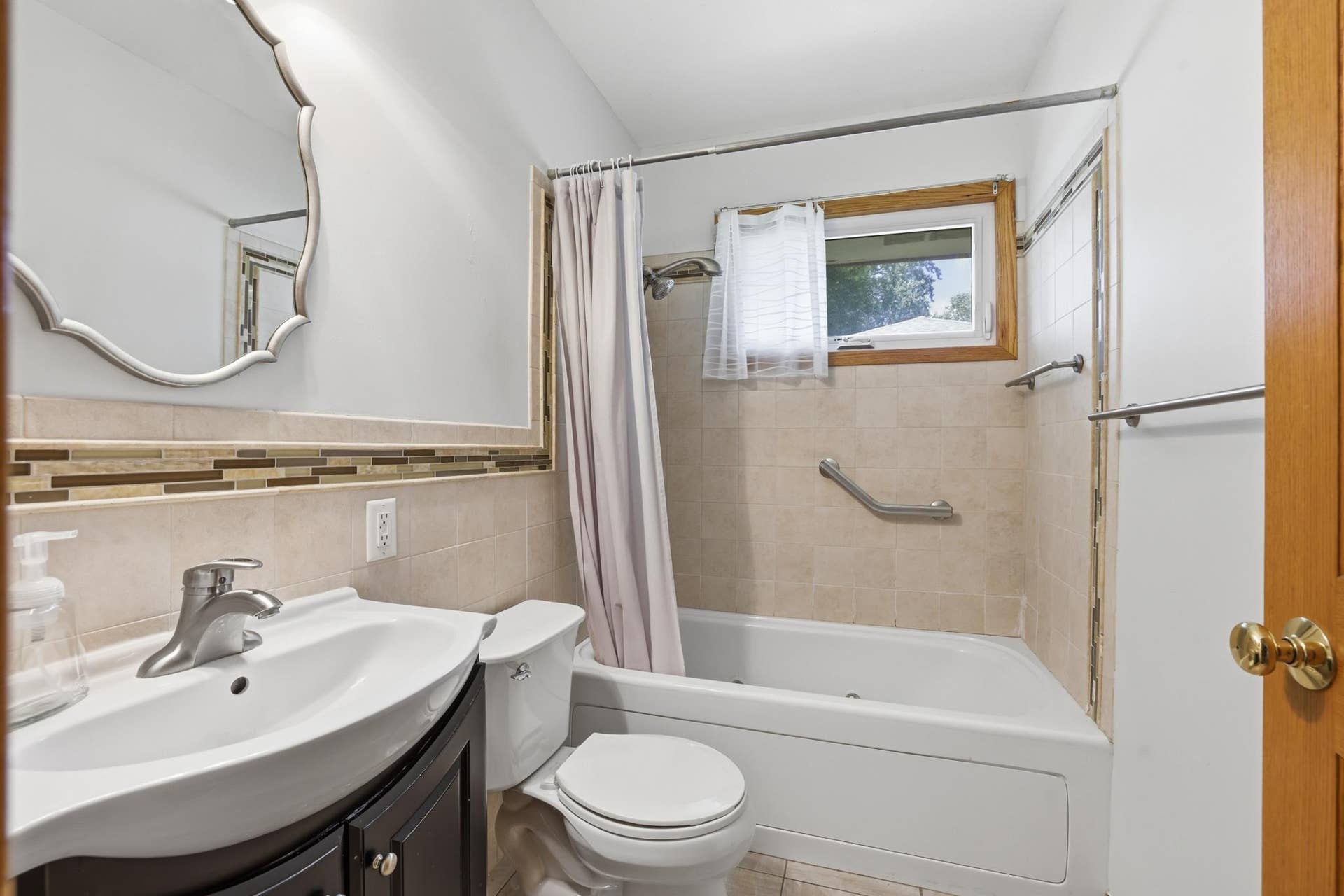 3110 W 82nd Street, Bloomington, MN 55431 HT8A2833.jpg