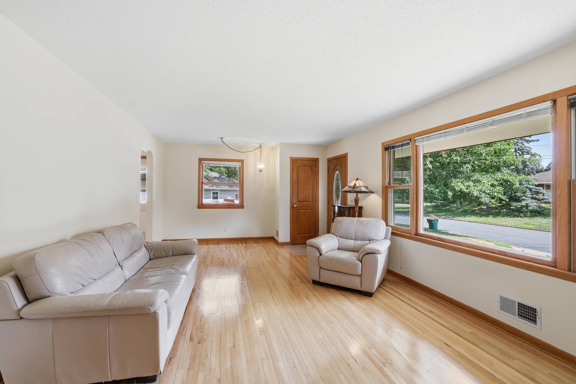 3110 W 82nd Street, Bloomington, MN 55431 HT8A2768.jpg