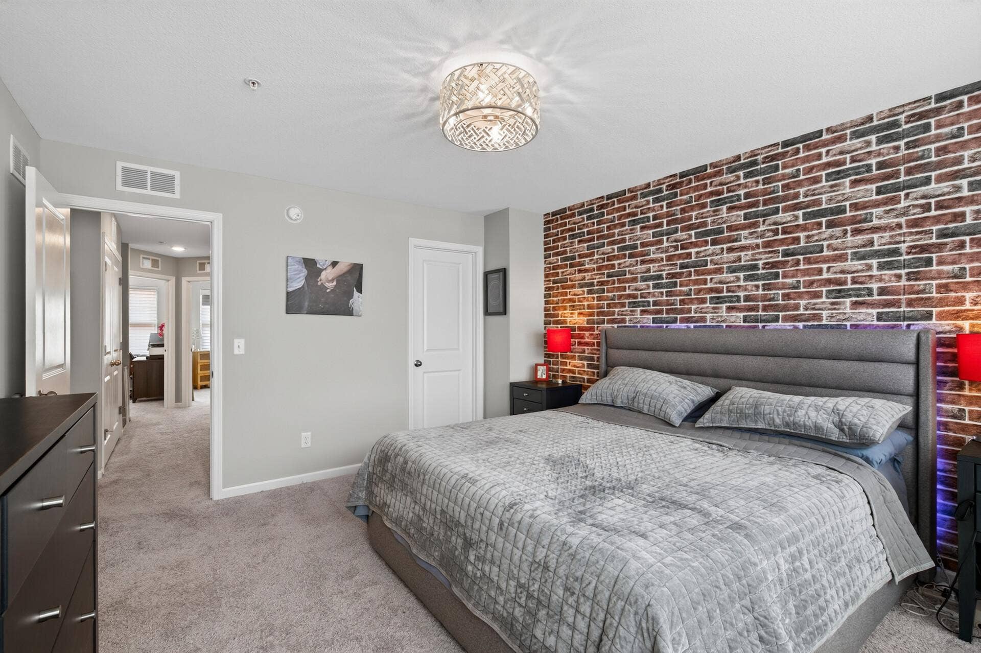 850 Mount Curve Boulevard, #C, 94, Saint Paul, MN 55116 28_850c_Mount_Curve28_mls.jpg