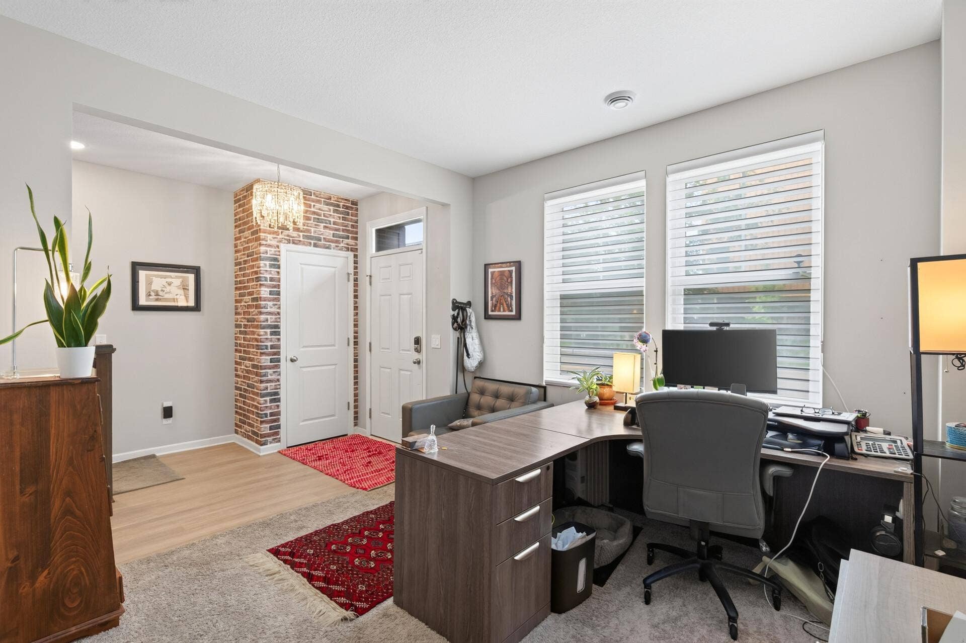 850 Mount Curve Boulevard, #C, 94, Saint Paul, MN 55116 08_850c_Mount_Curve8_mls.jpg