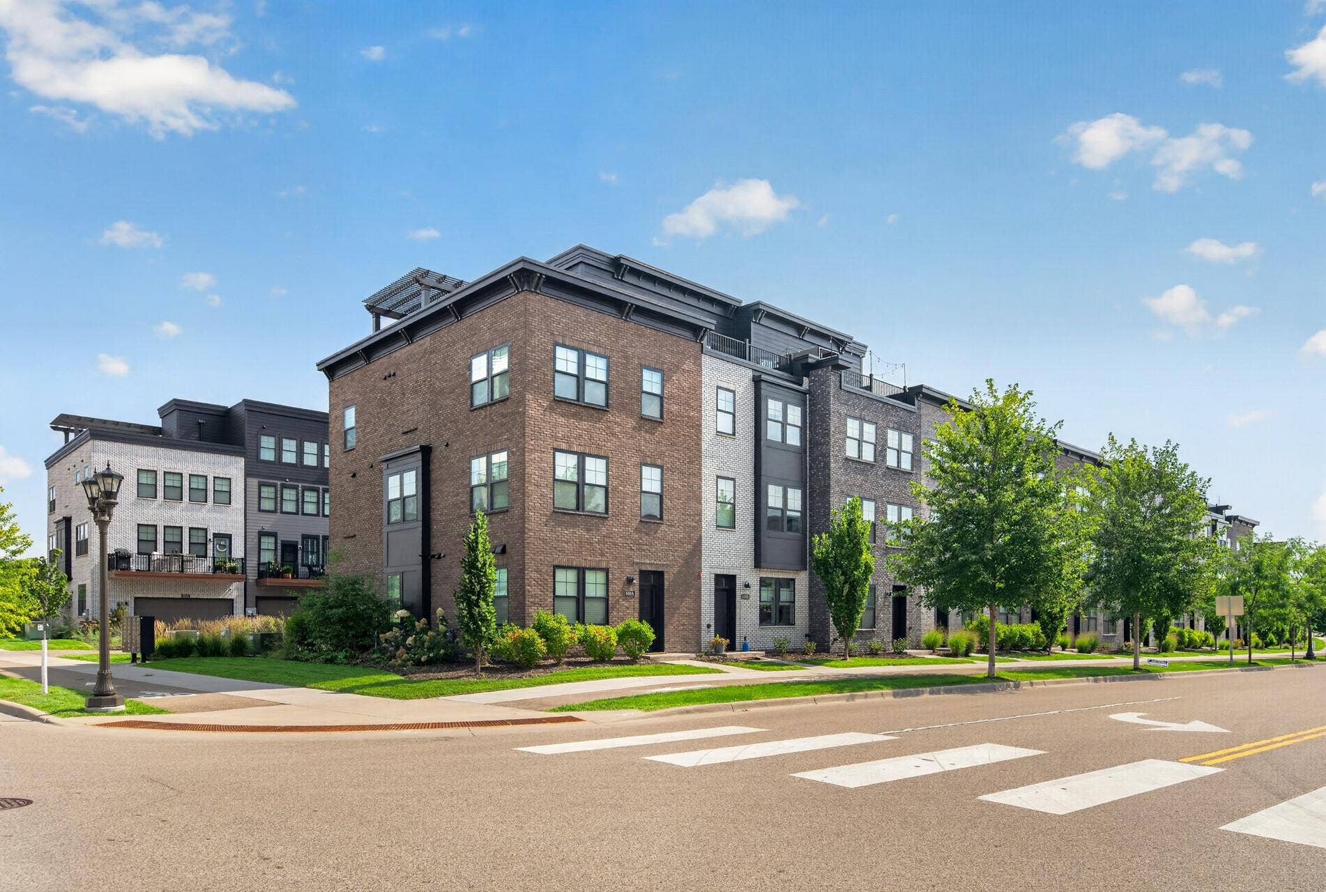 850 Mount Curve Boulevard, #C, 94, Saint Paul, MN 55116 01_850c_Mount_Curve1_mls.jpg