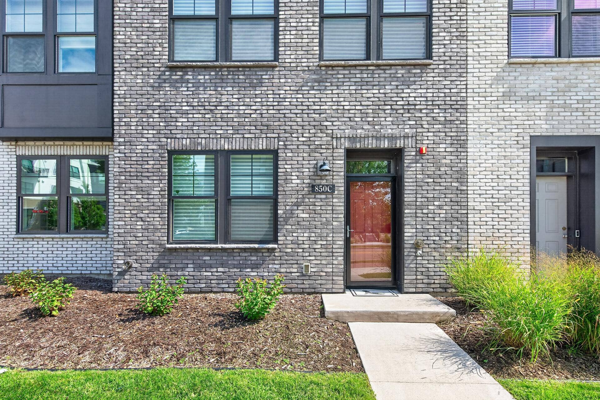 850 Mount Curve Boulevard, #C, 94, Saint Paul, MN 55116 04_850c_Mount_Curve4_mls.jpg