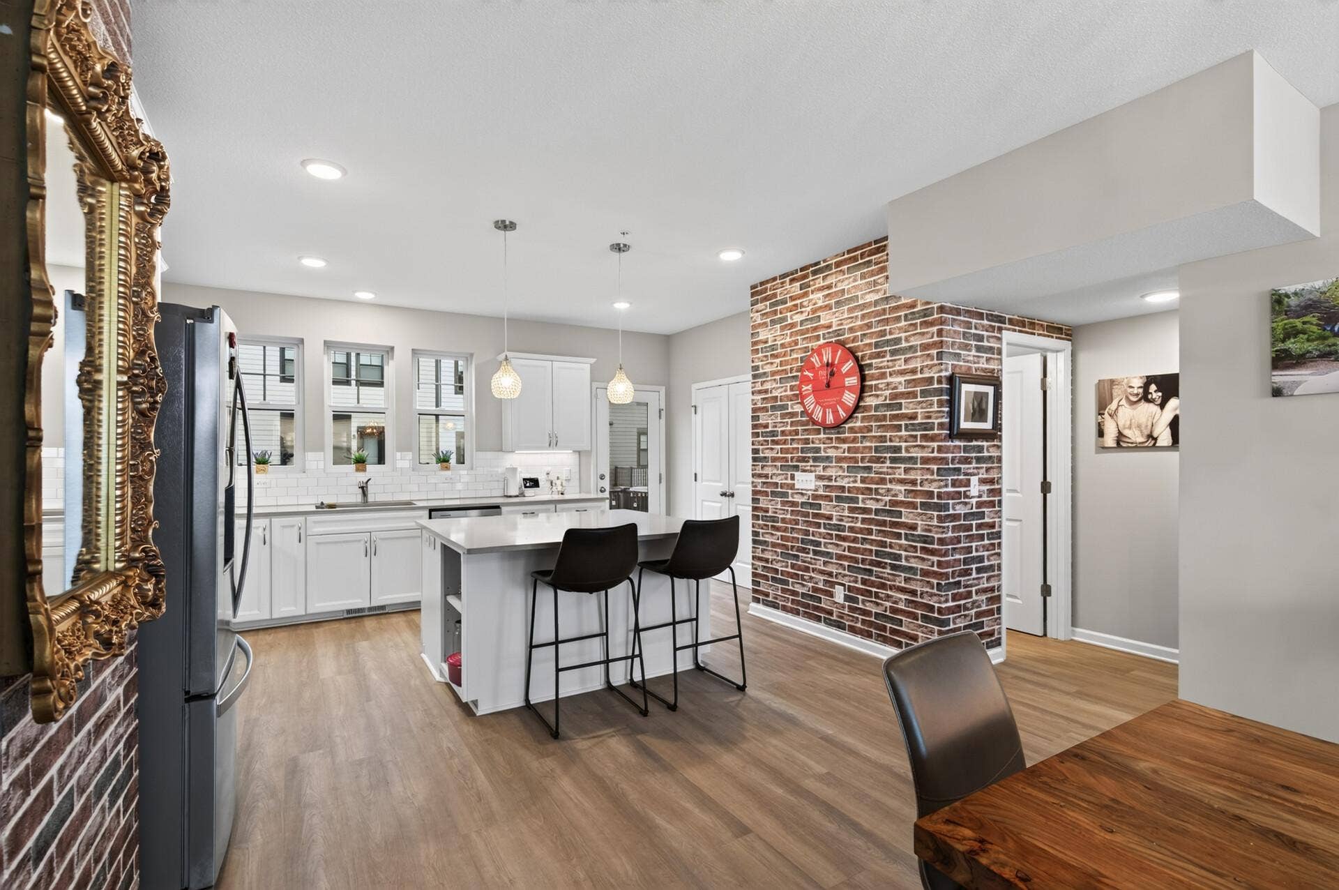 850 Mount Curve Boulevard, #C, 94, Saint Paul, MN 55116 11_850c_Mount_Curve11_mls.jpg