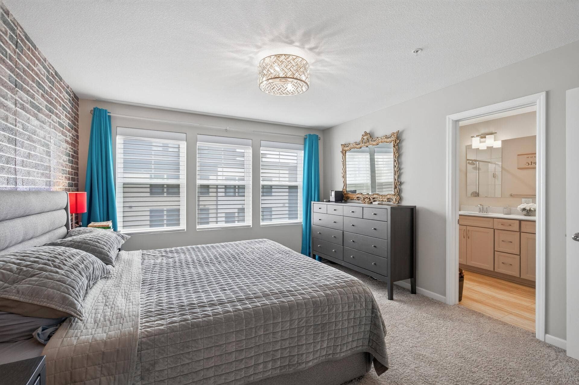 850 Mount Curve Boulevard, #C, 94, Saint Paul, MN 55116 29_850c_Mount_Curve29_mls.jpg