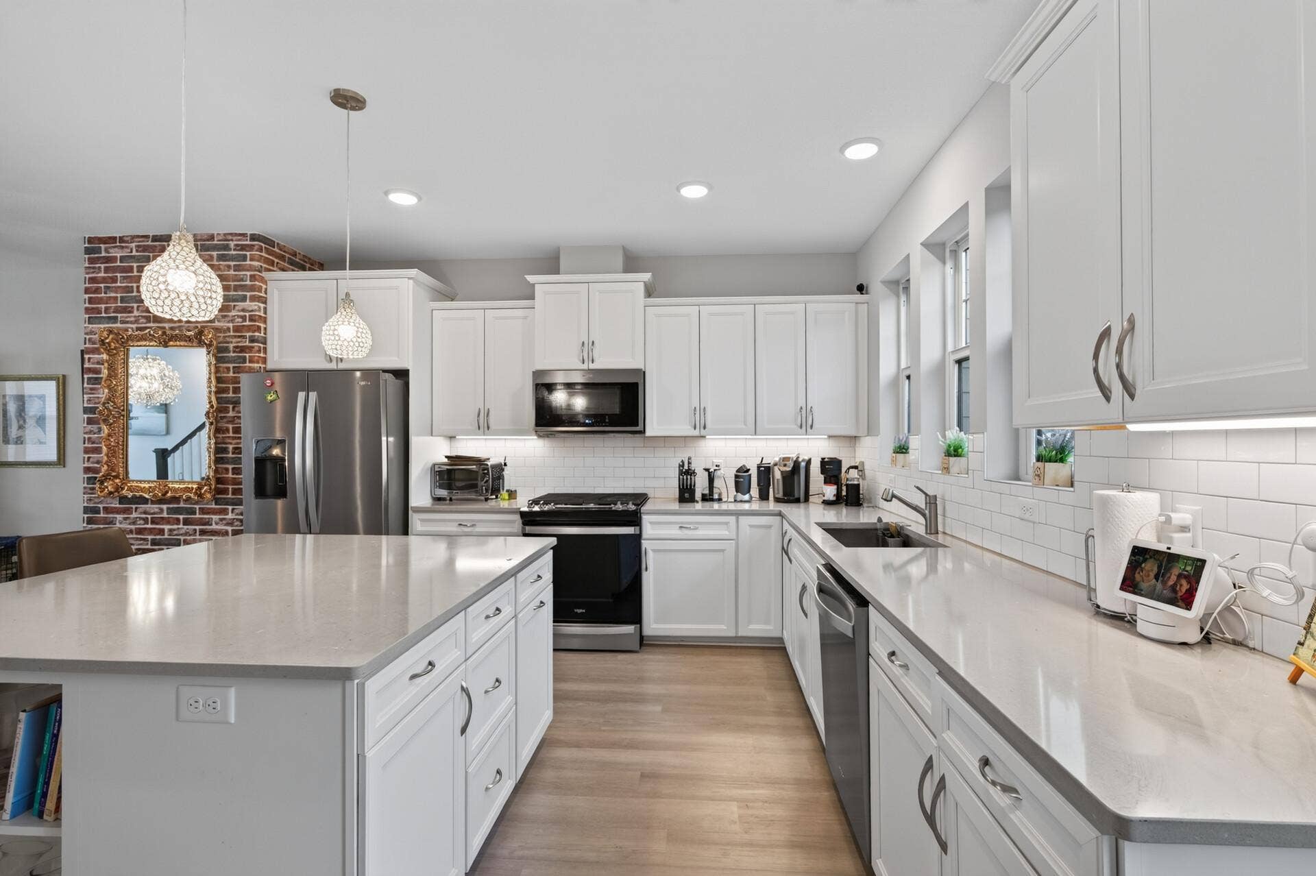 850 Mount Curve Boulevard, #C, 94, Saint Paul, MN 55116 14_850c_Mount_Curve14_mls.jpg