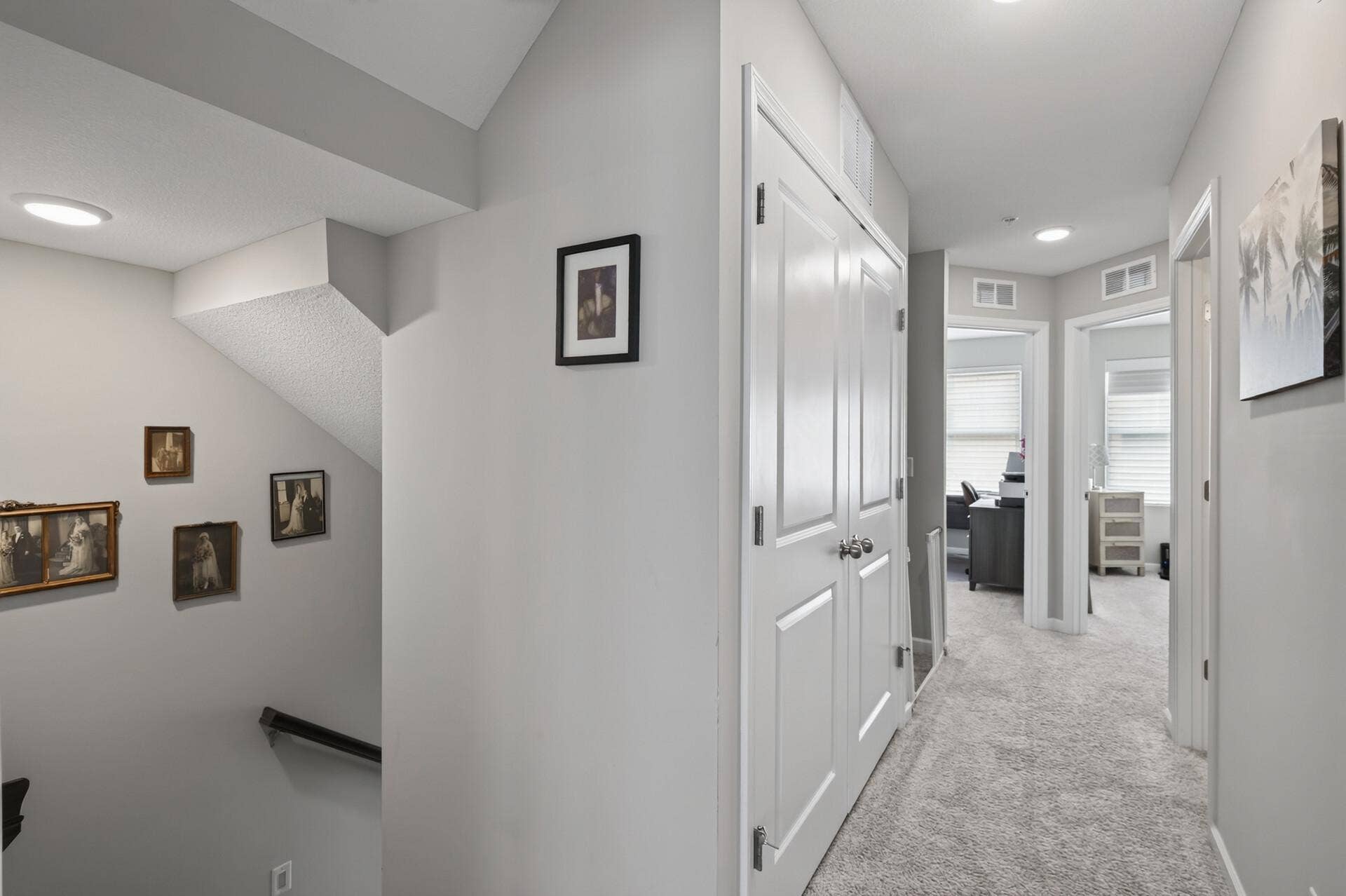 850 Mount Curve Boulevard, #C, 94, Saint Paul, MN 55116 26_850c_Mount_Curve26_mls.jpg