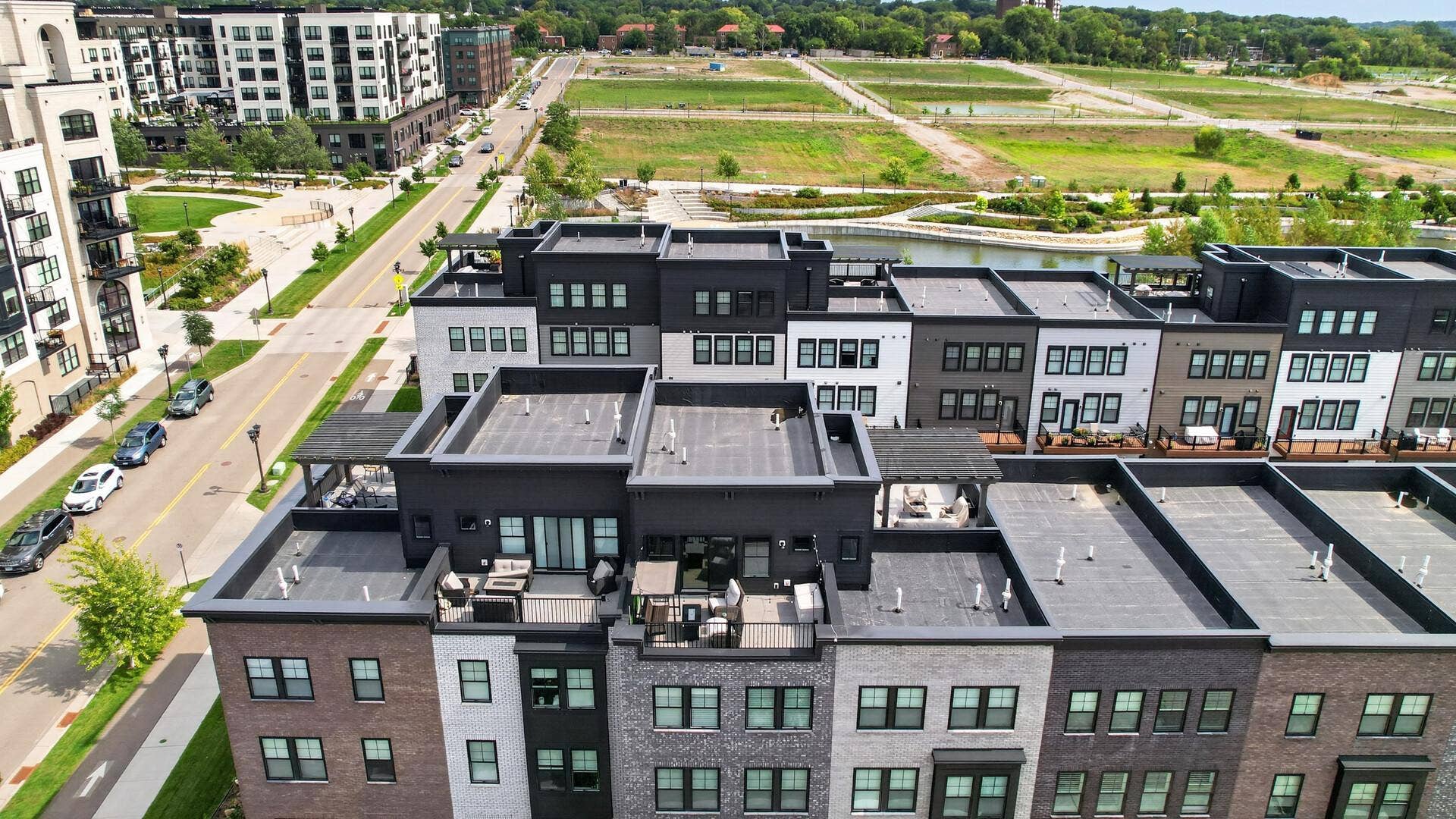850 Mount Curve Boulevard, #C, 94, Saint Paul, MN 55116 53_850c_Mount_Curve53_mls.jpg