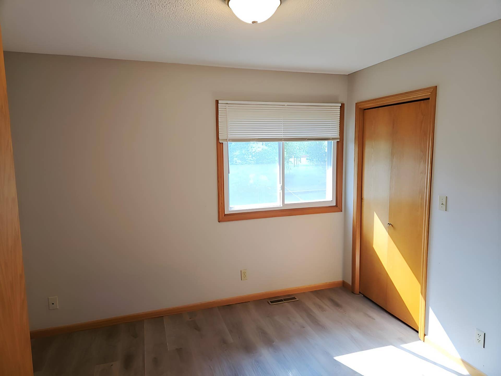 7613 Fairfield Road, Brooklyn Park, MN 55444 IMG_20260601_165616.jpg