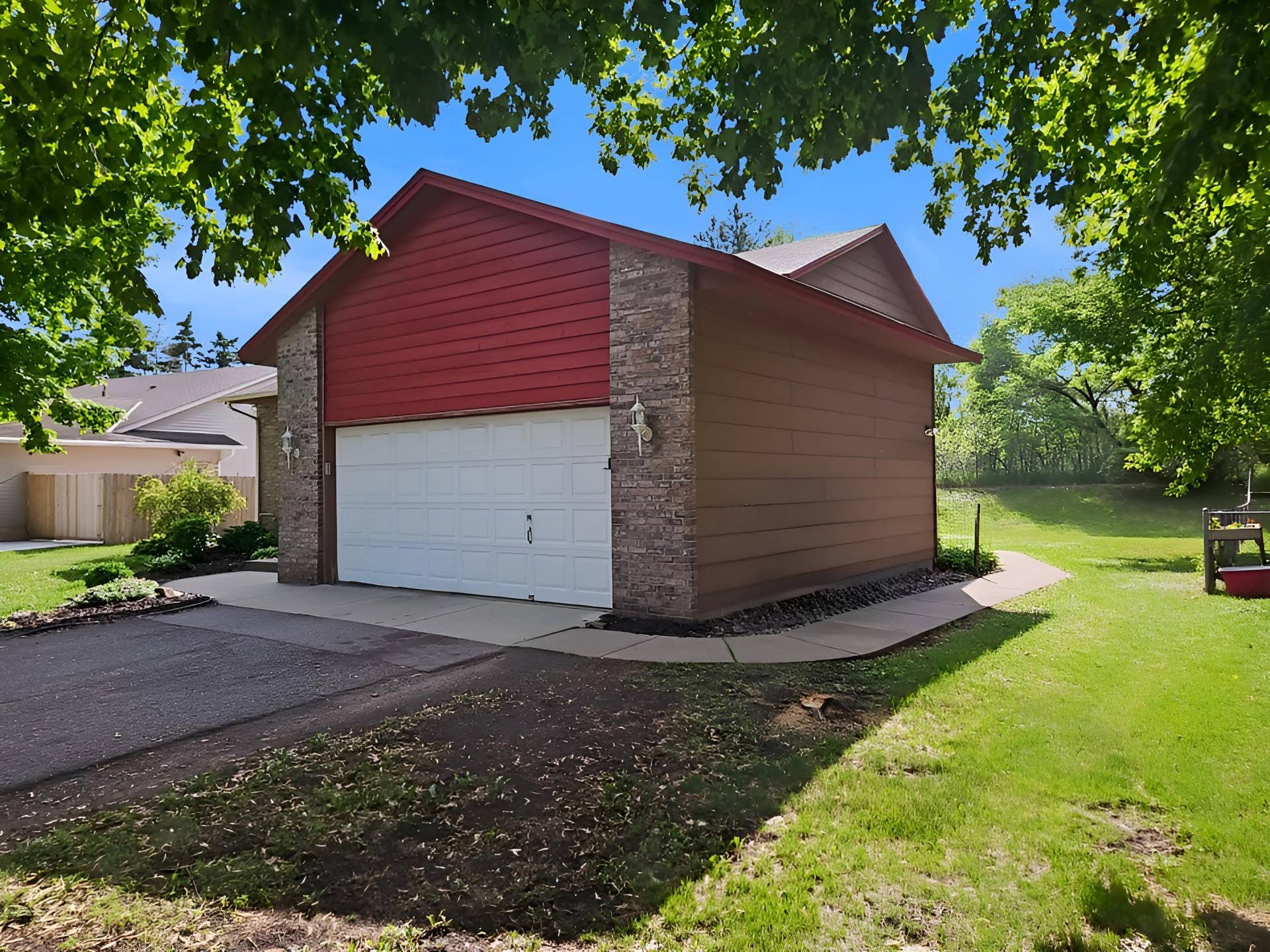7613 Fairfield Road, Brooklyn Park, MN 55444 IMG_20260601_165023.jpg