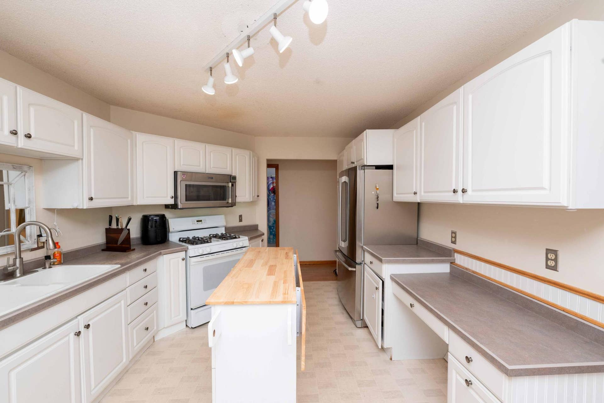 3488 Midland Court, White Bear Lake, MN 55110 DSC_8251.jpg