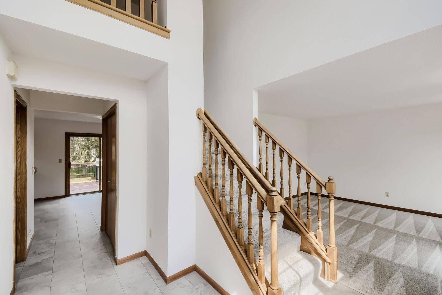 9270 Cornell Road, Woodbury, MN 55125 9270 Cornell Road, Woodbury, MN 55125