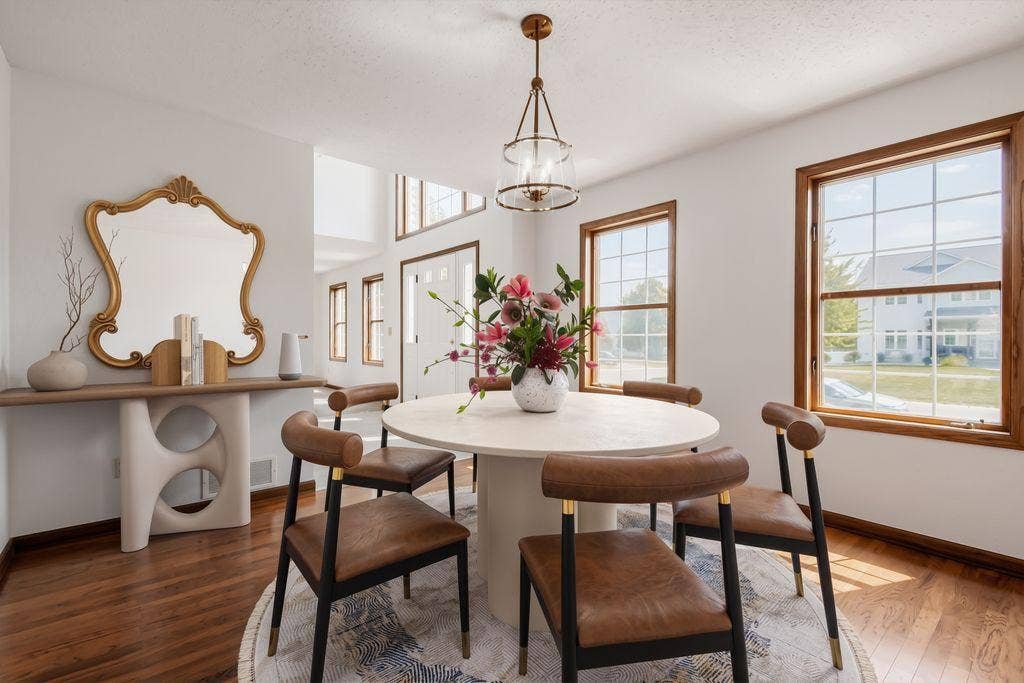 9270 Cornell Road, Woodbury, MN 55125 9270 Cornell Road, Woodbury, MN 55125