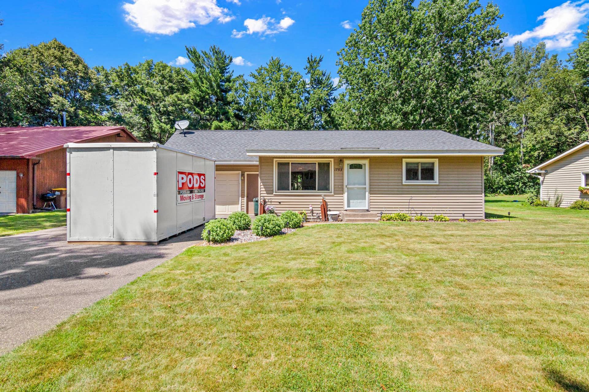 1753 Florence Street, White Bear Lake, MN 55110 1753 Florence St-1.jpg