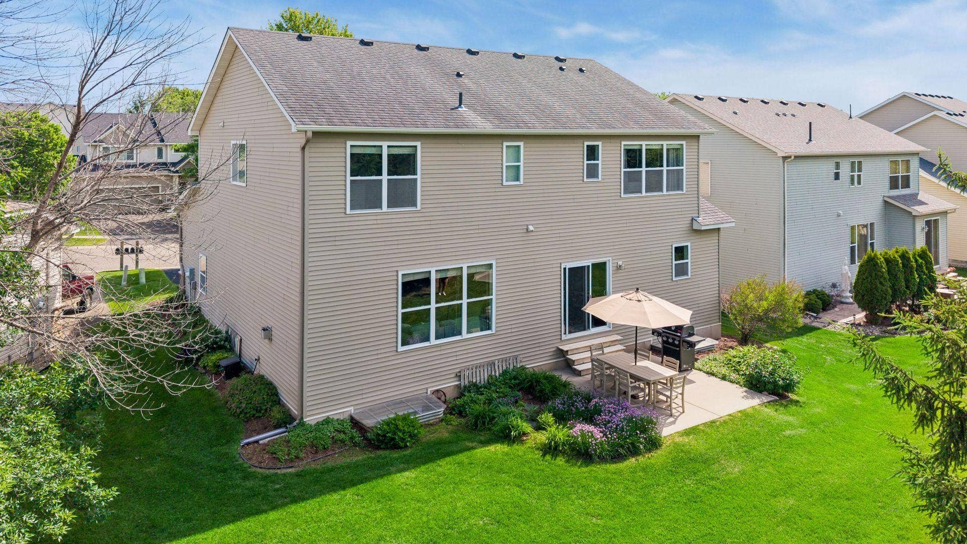 10828 Ashley Lane, Woodbury, MN 55129 10828 Ashley Lane, Woodbury, MN 55129