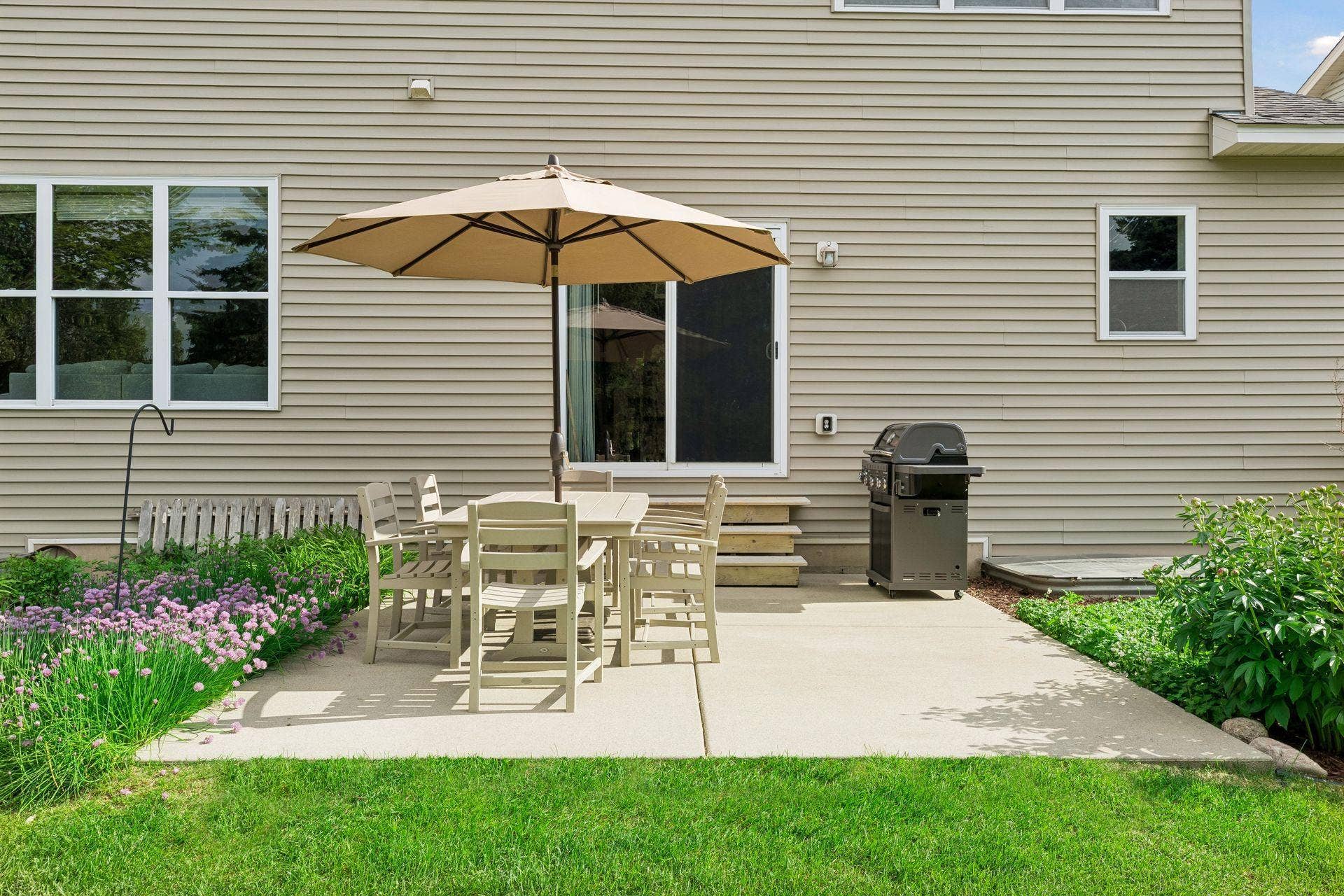 10828 Ashley Lane, Woodbury, MN 55129 10828 Ashley Lane, Woodbury, MN 55129