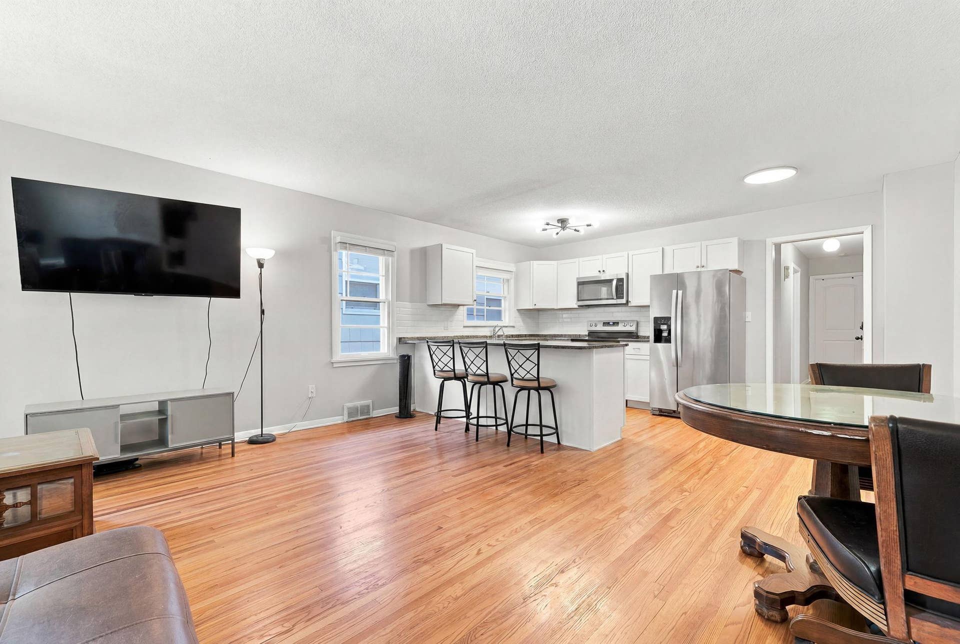 Living Room & Kitchen
