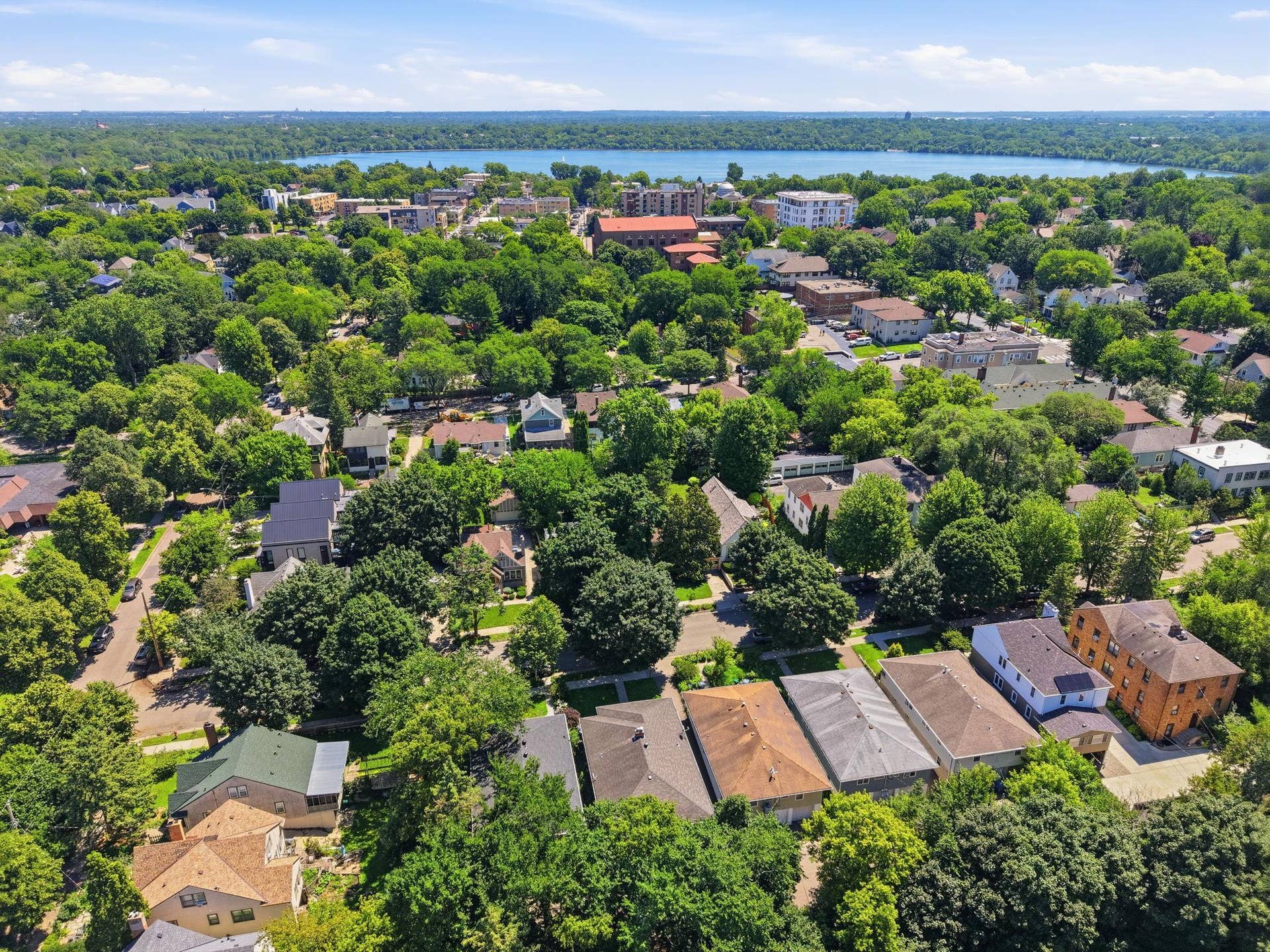 Proximity to the Lakes