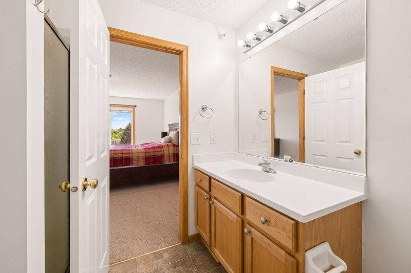 3867 Abercrombie Lane, Stillwater, MN 55082 Primary bathroom.