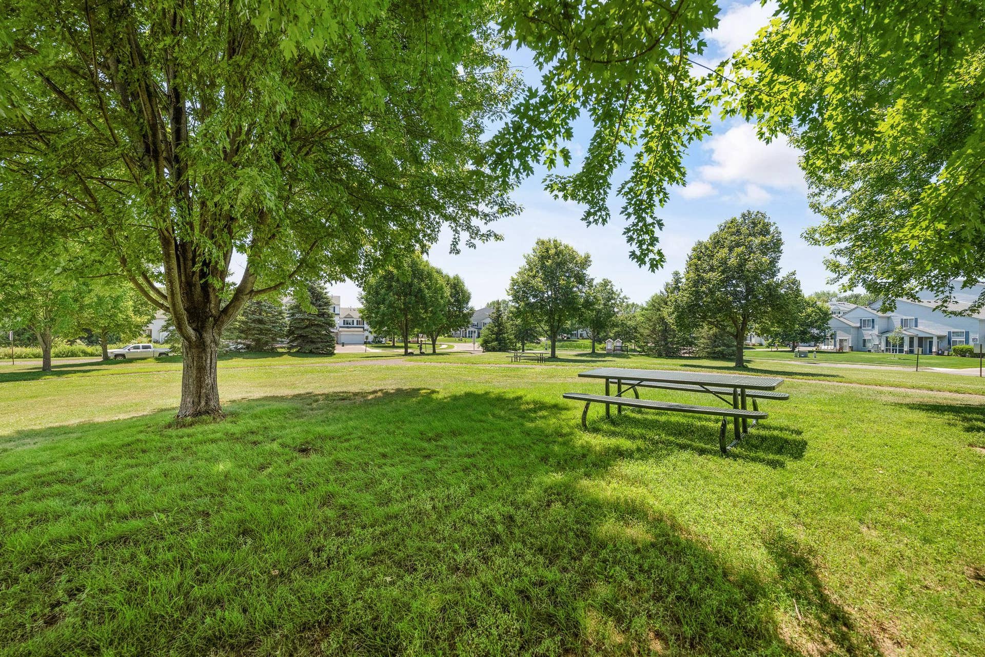 3867 Abercrombie Lane, Stillwater, MN 55082 Green space with walking paths.