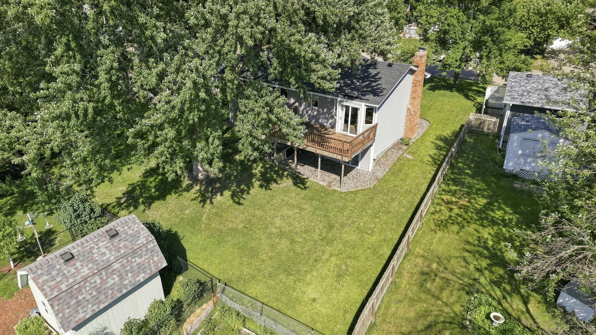 2682 Guthrie Avenue N, Oakdale, MN 55128