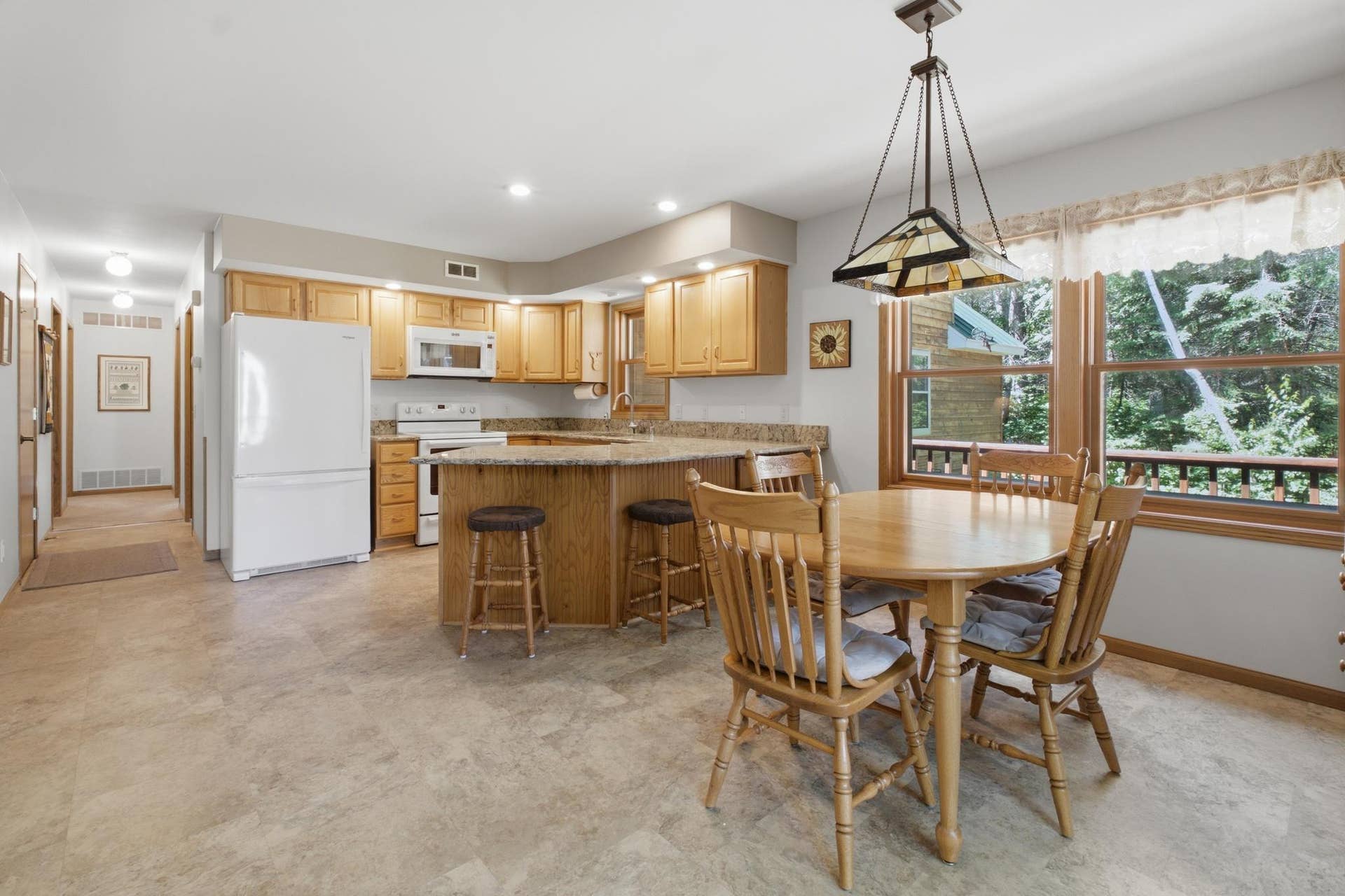 14085 Snapping Turtle Court NE, Bemidji, MN 56601 kitchen/dining