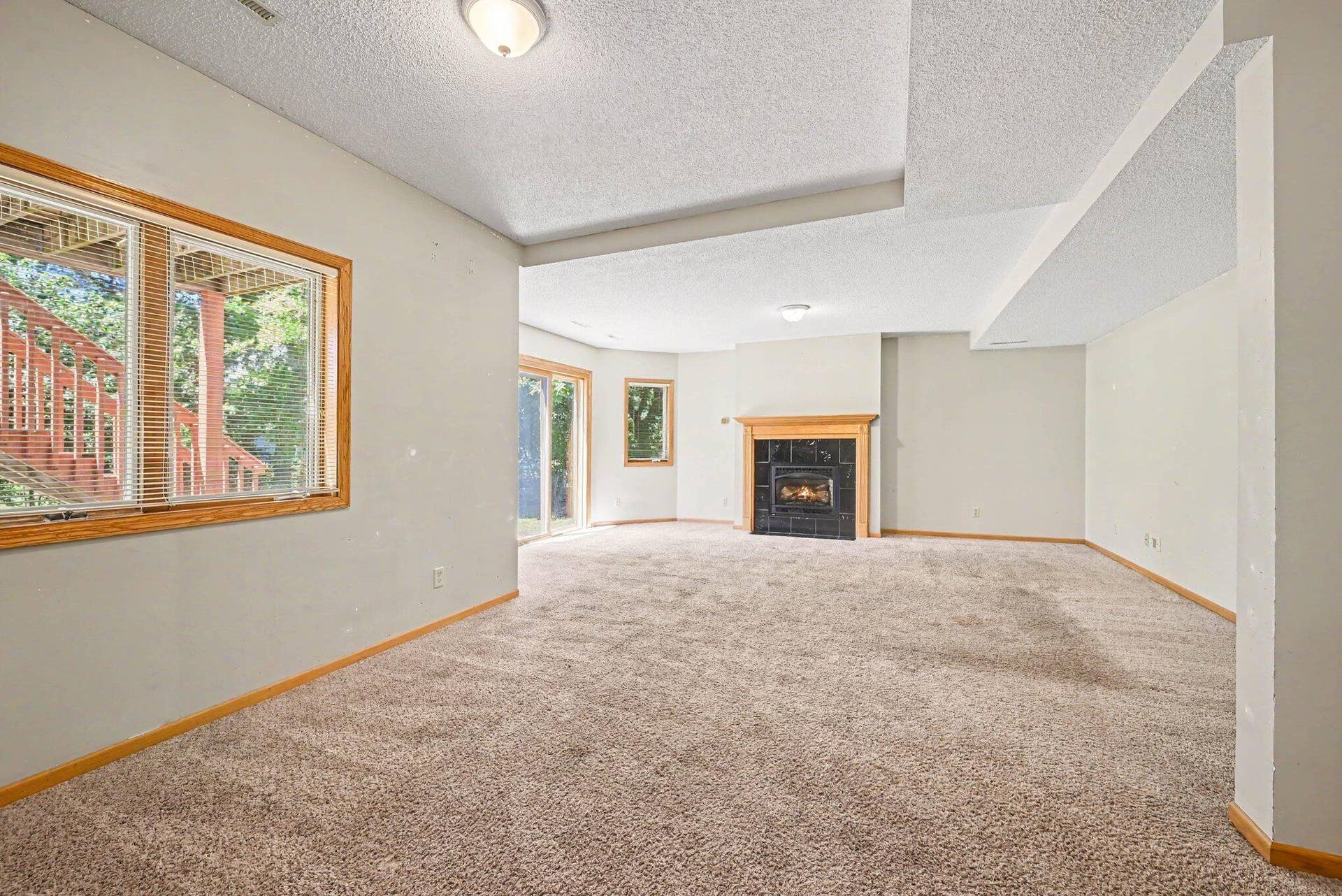 3850 Jamestown Curve, Woodbury, MN 55129 29_beyc6a55a71281e4b.jpg