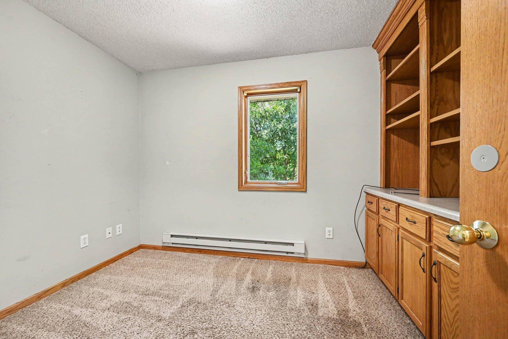 3850 Jamestown Curve, Woodbury, MN 55129 27_beyc6a55a70c5e14b.jpg