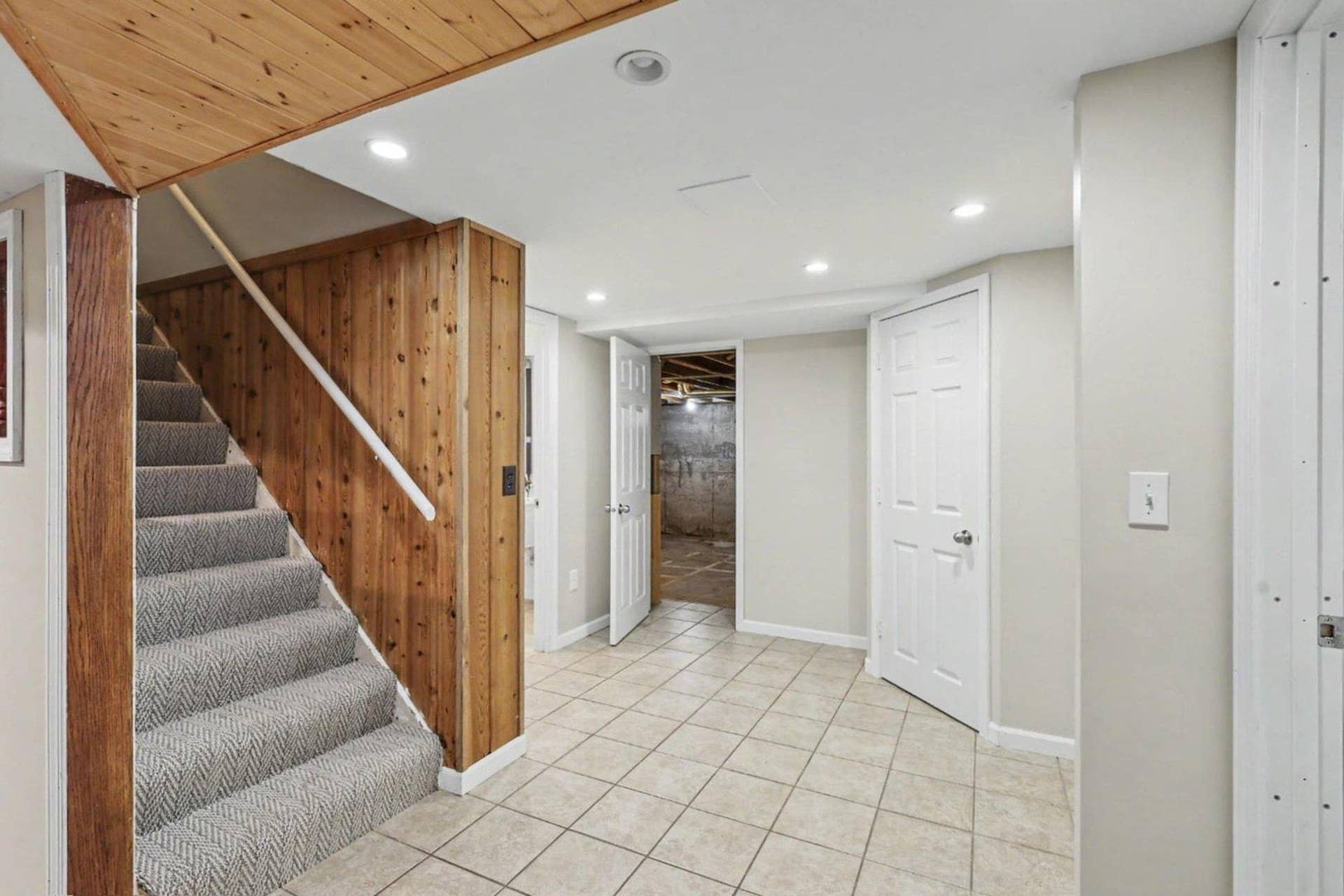 4858 Carolyn Lane, White Bear Lake, MN 55110 023_file_2915.jpg