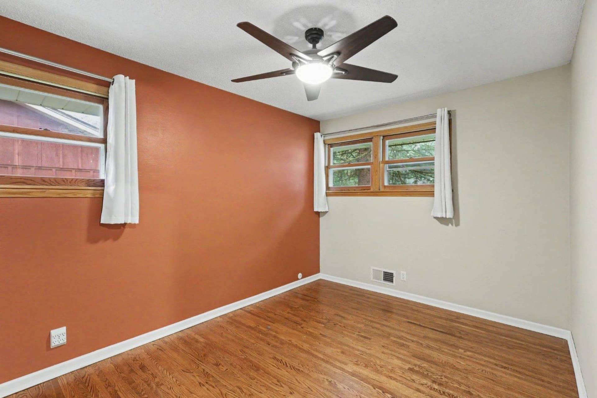 4858 Carolyn Lane, White Bear Lake, MN 55110 012_file_9161.jpg
