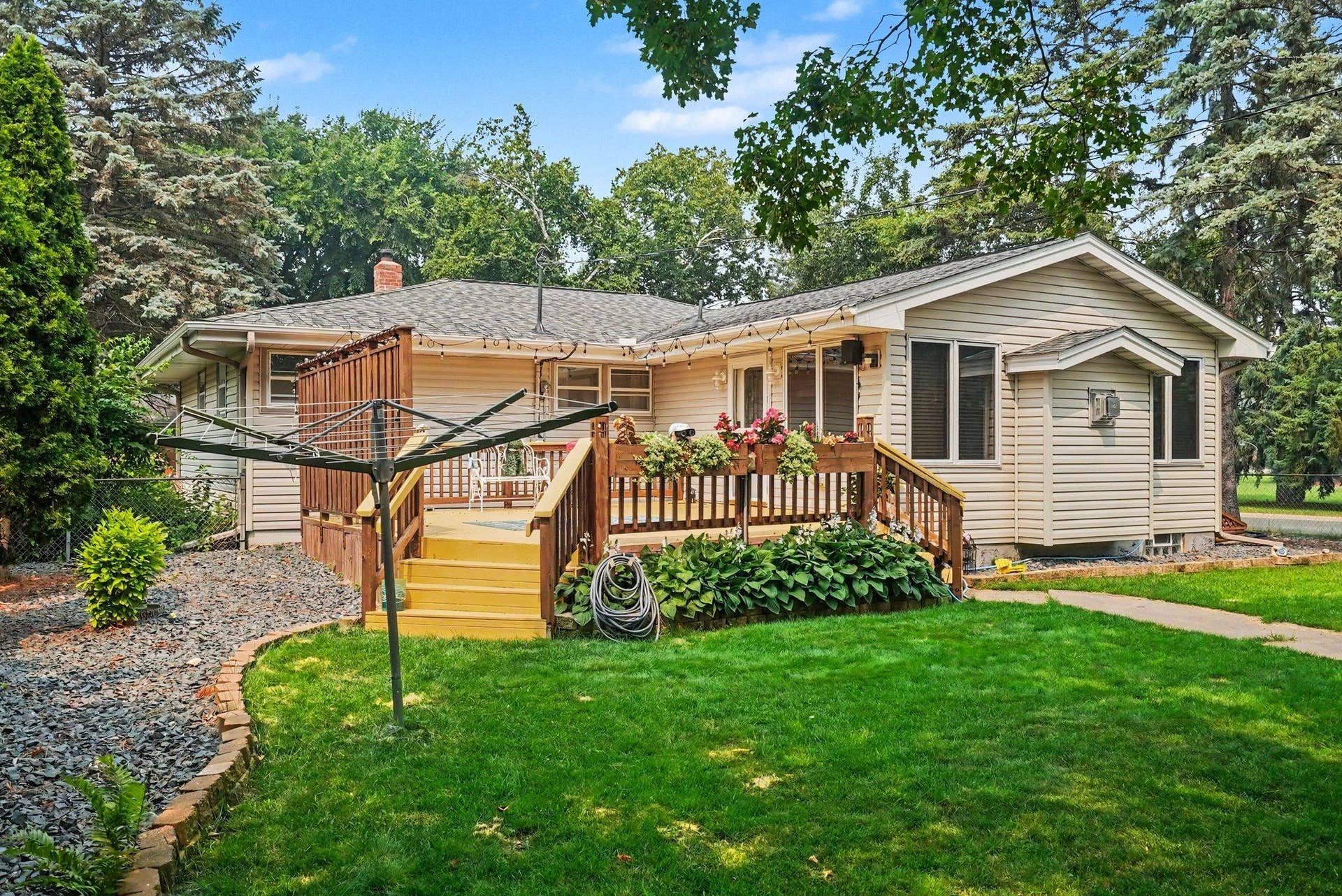 4858 Carolyn Lane, White Bear Lake, MN 55110 002_file_2135.jpg